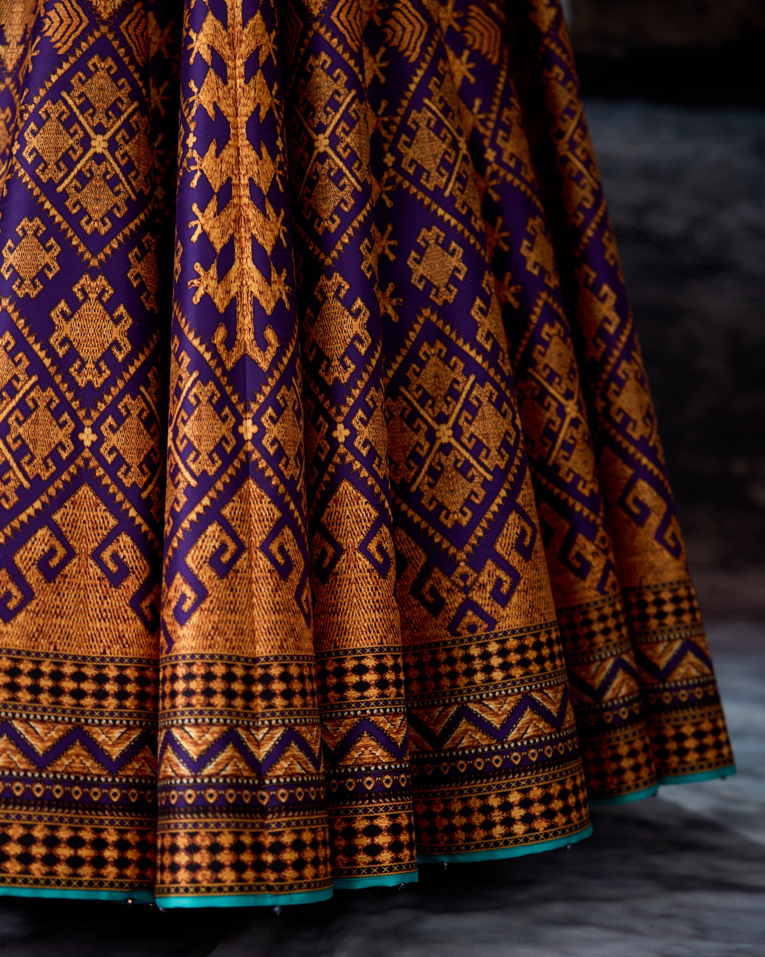 Bethari : Leela - Purple/Gold