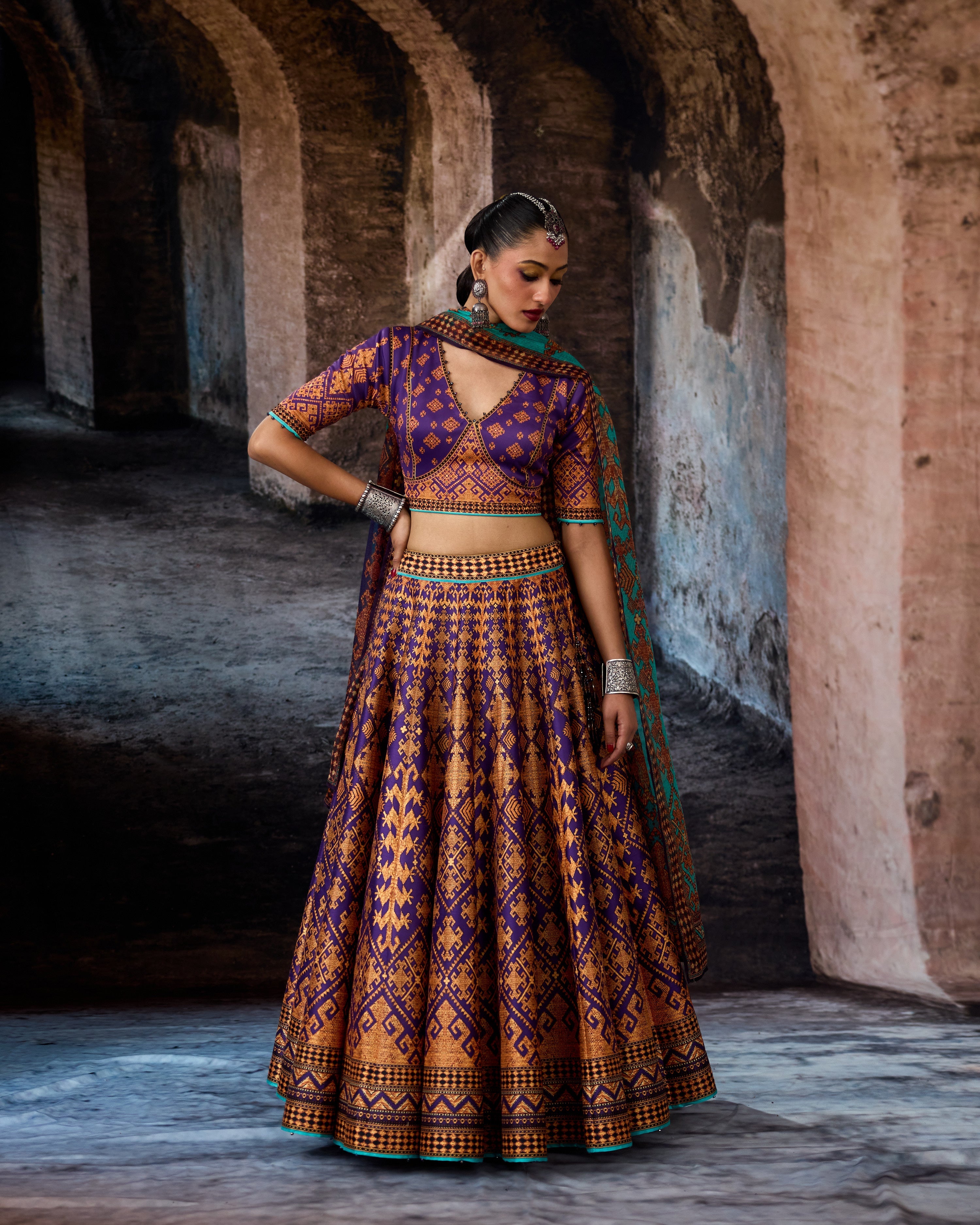 Bethari : Leela - Purple/Gold