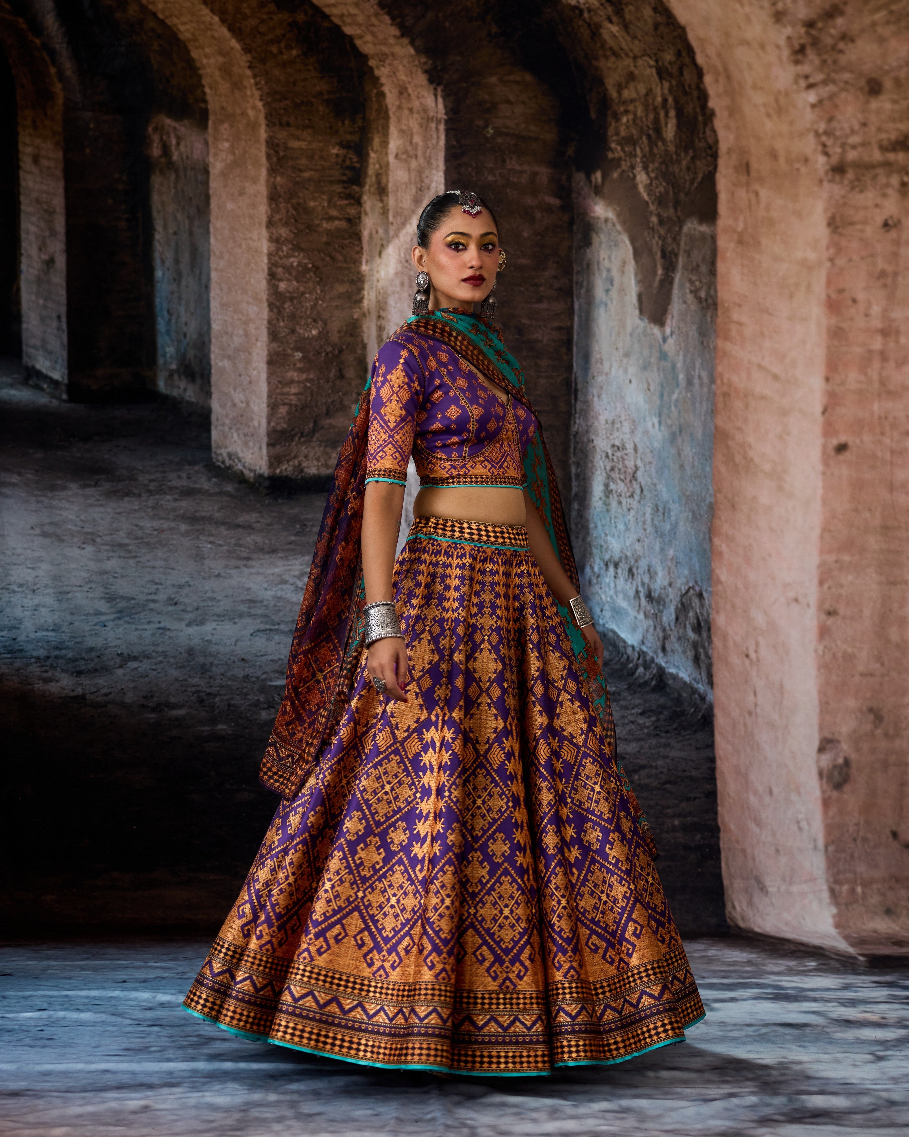 Bethari : Leela - Purple/Gold