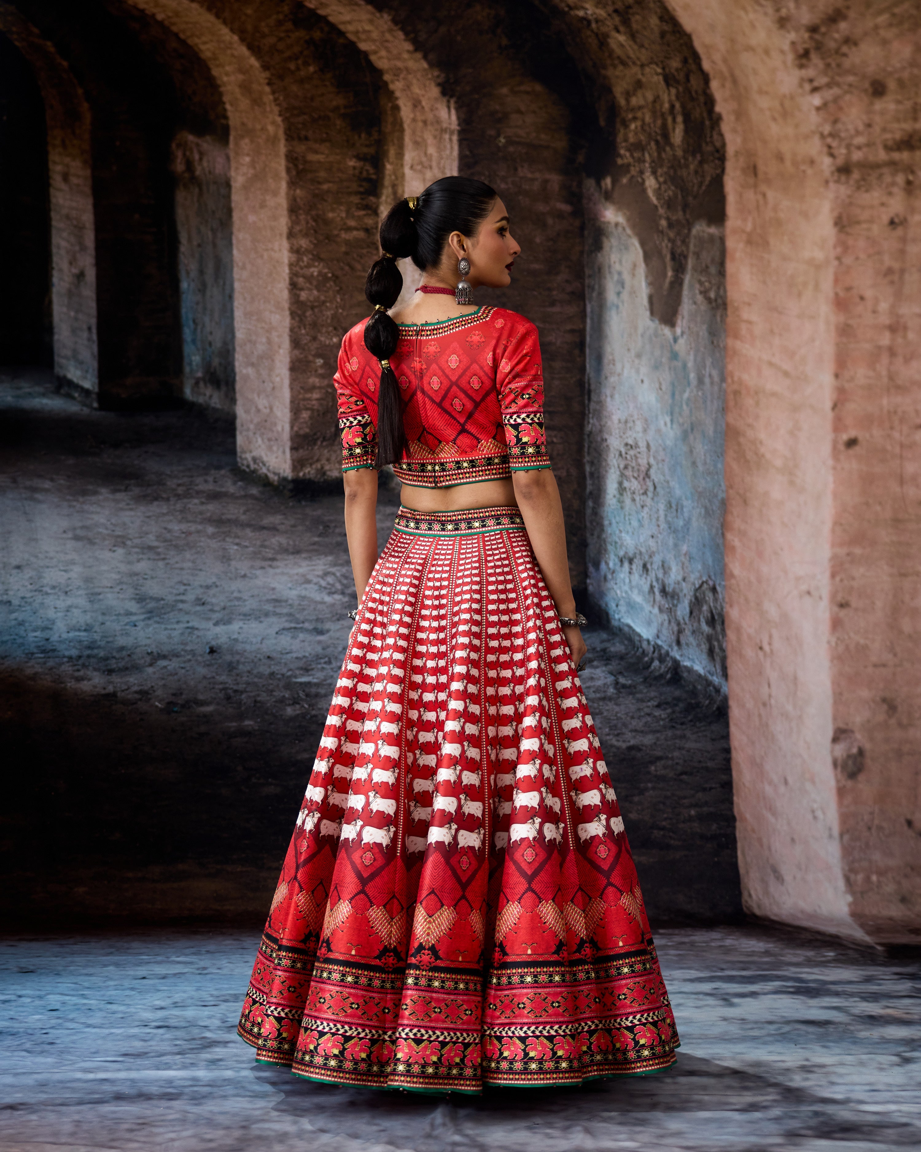 Bethari : Leela - Red/Emerald