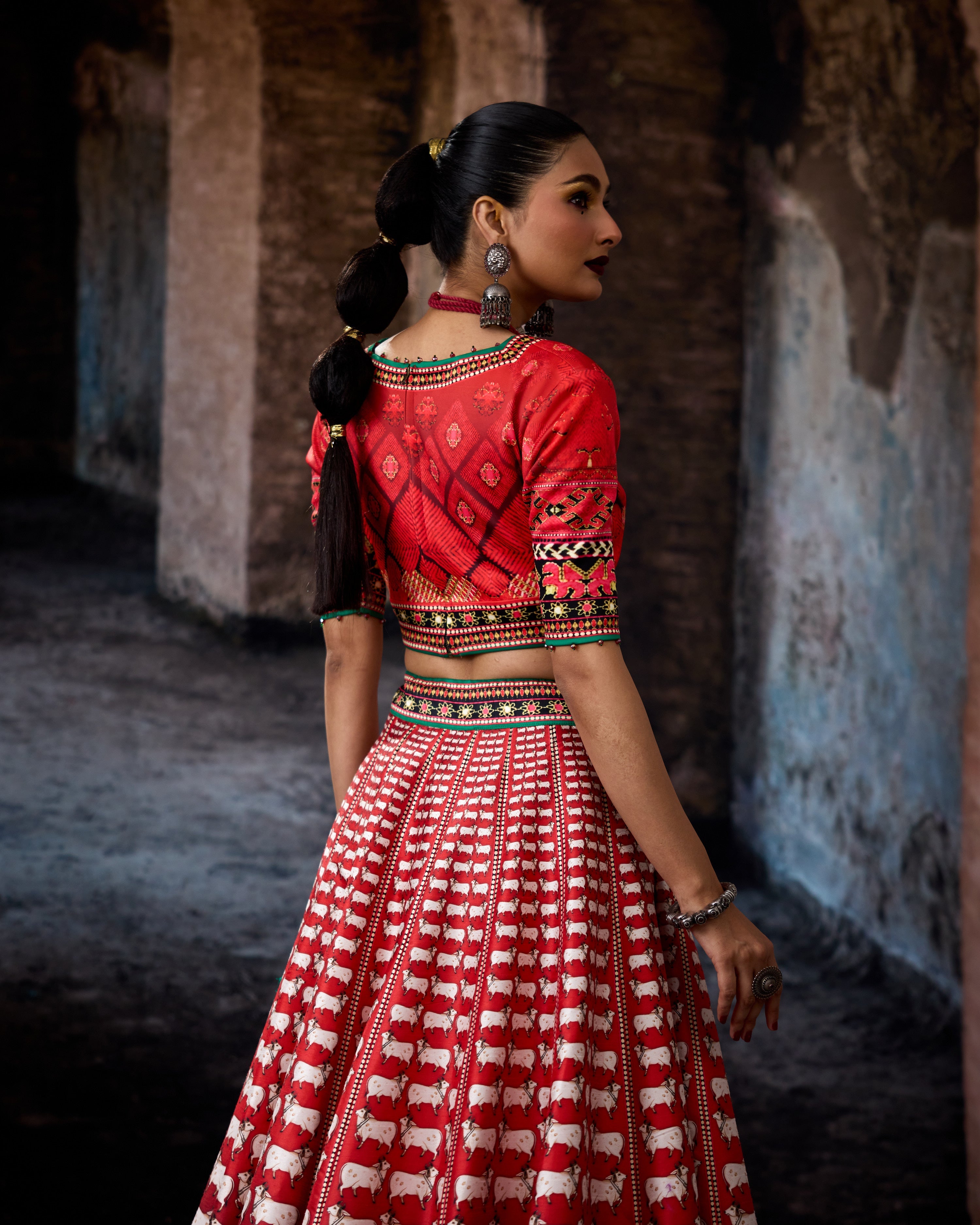 Bethari : Leela - Red/Emerald