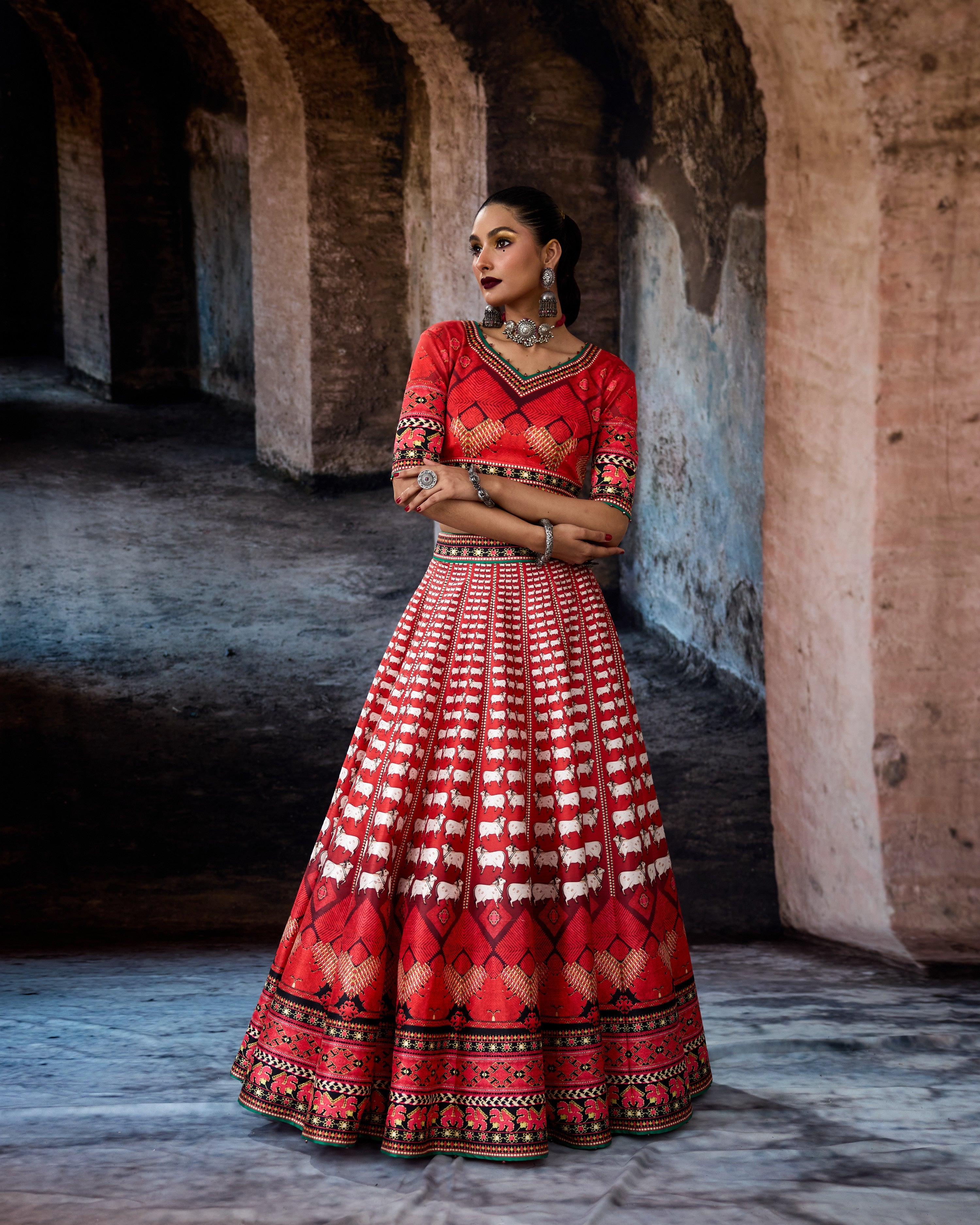 Bethari : Leela - Red/Emerald