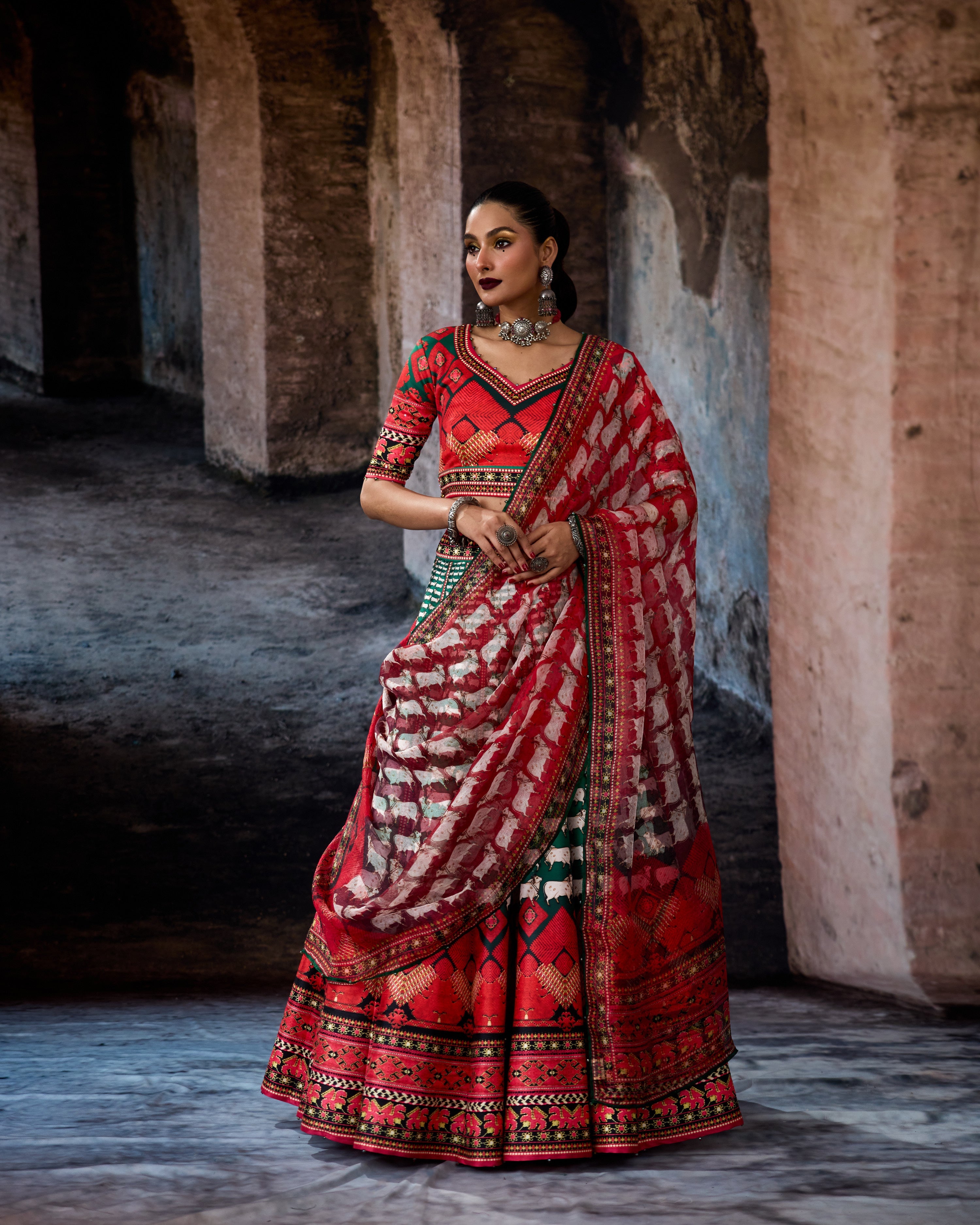 Bethari : Leela - Emerald/Red