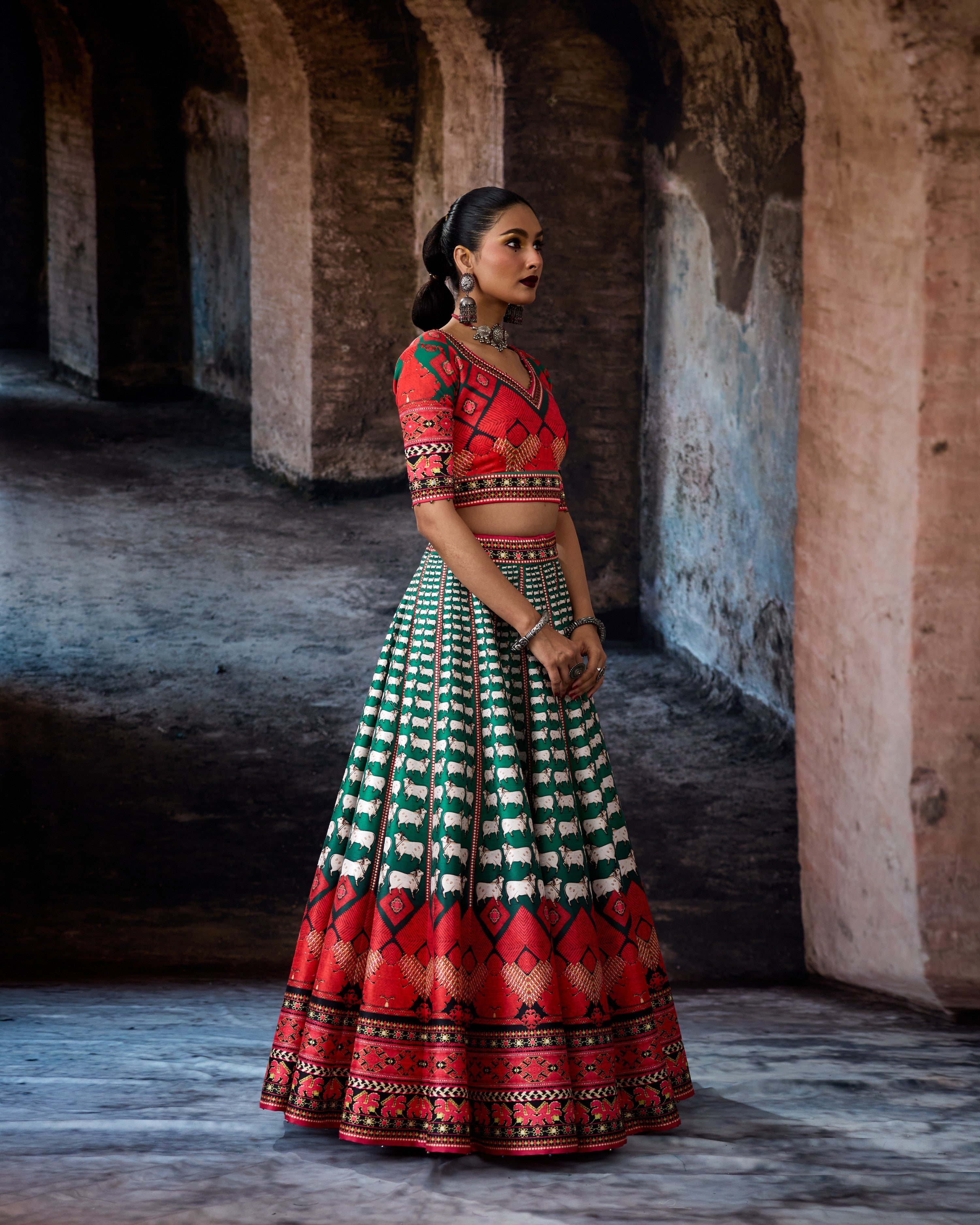 Bethari : Leela - Emerald/Red