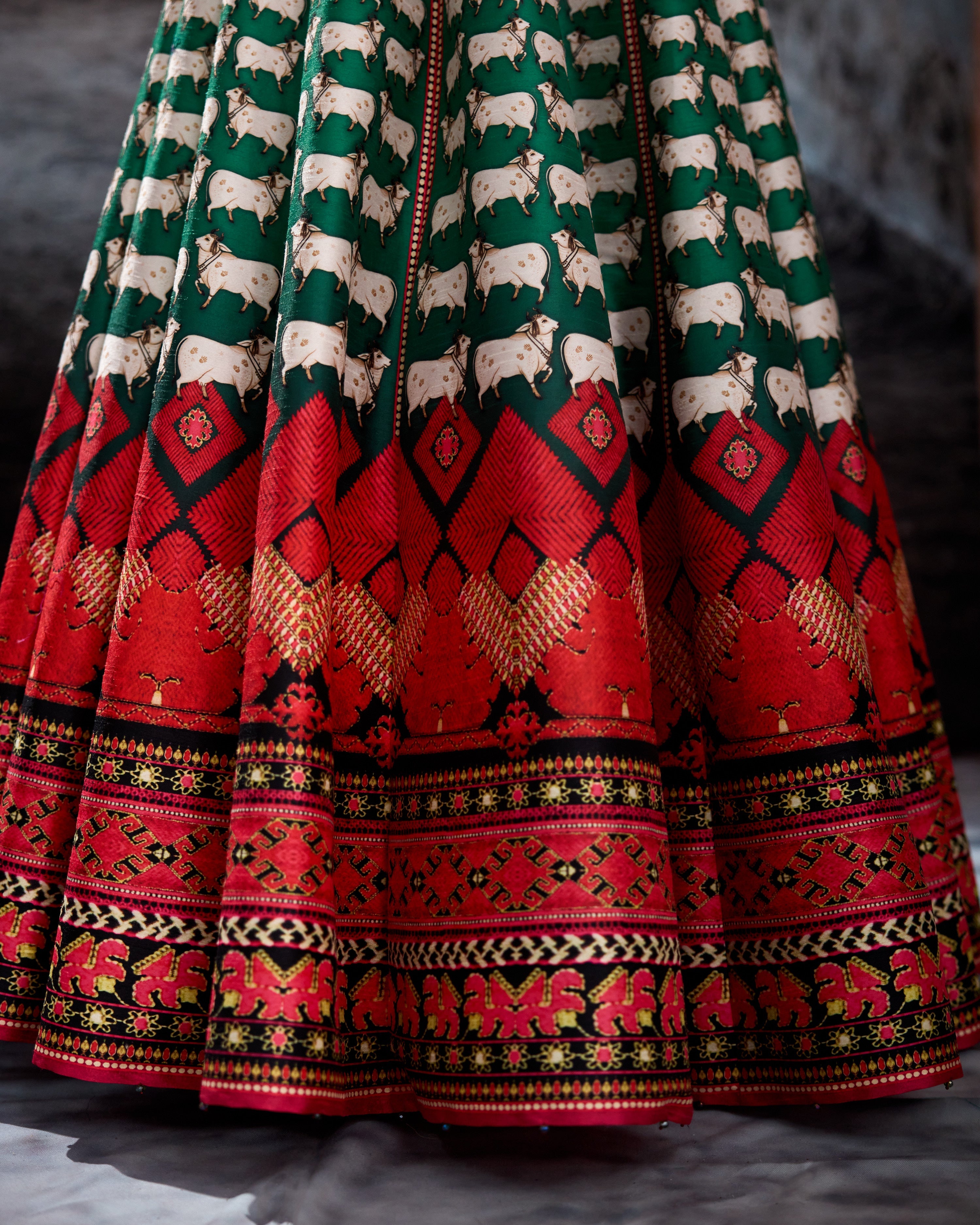 Bethari : Leela - Emerald/Red