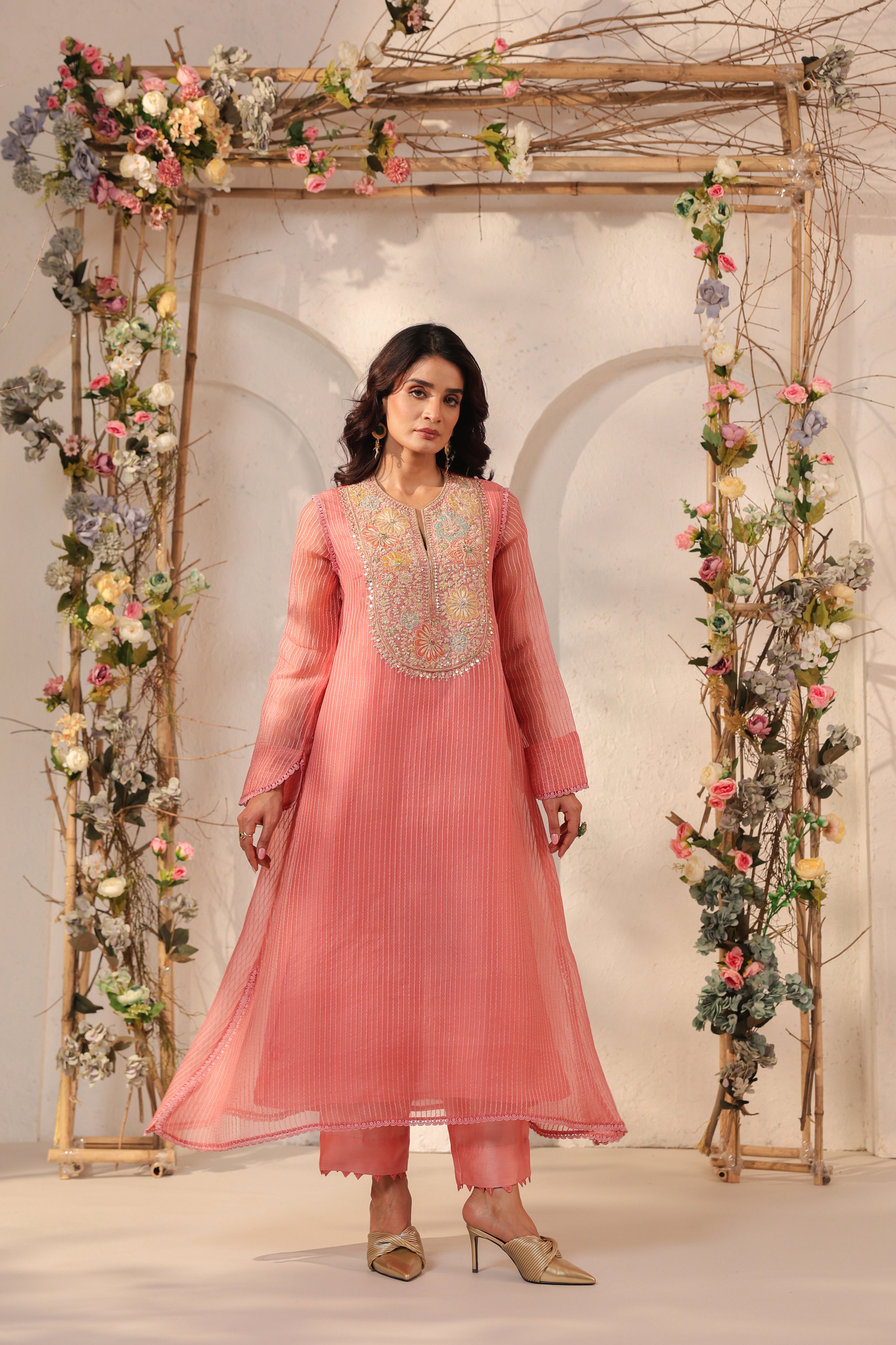 Vaayu Pink Applique Yoke Kurta Set