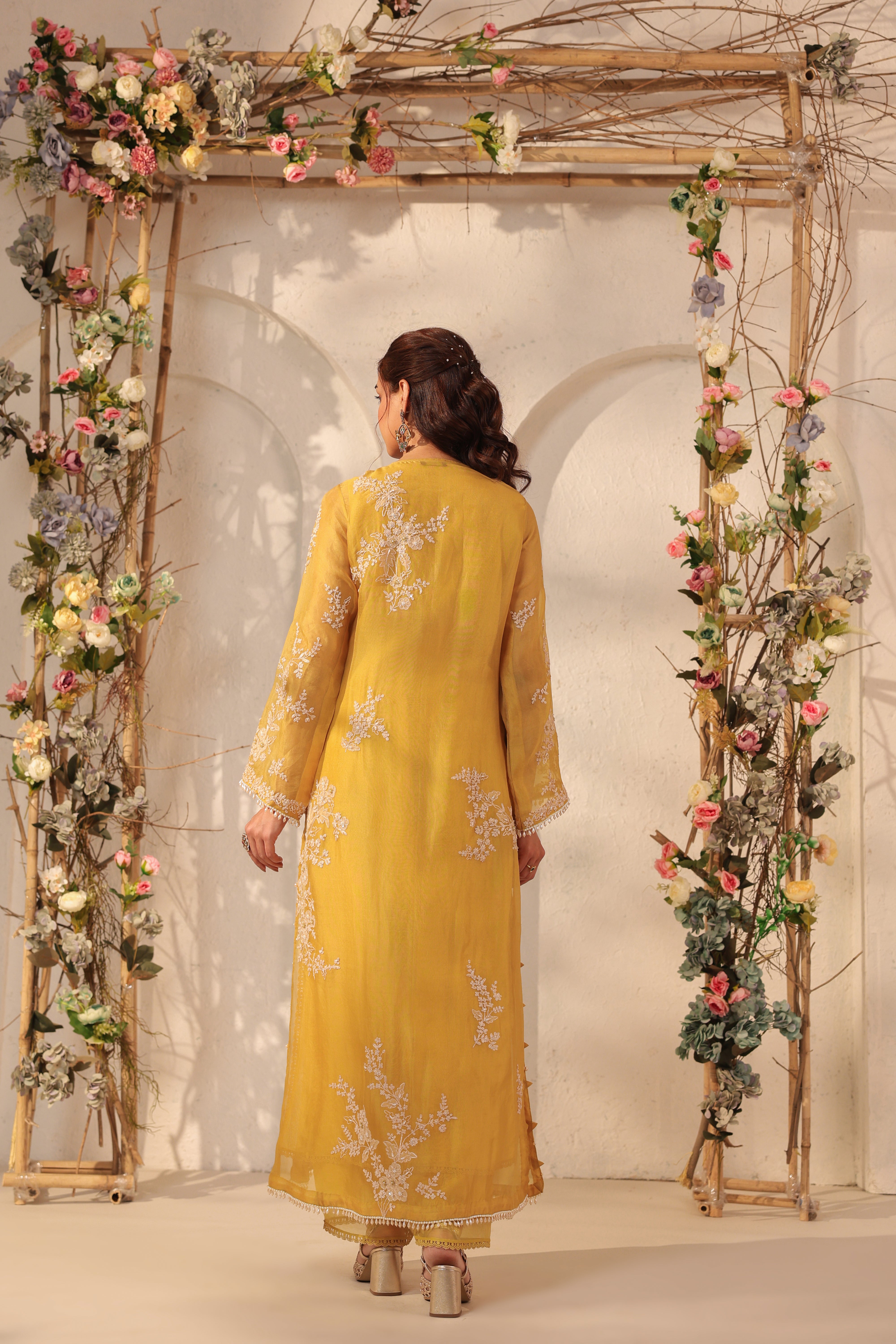 Vaayu Yellow Jaal Straight kurta Set