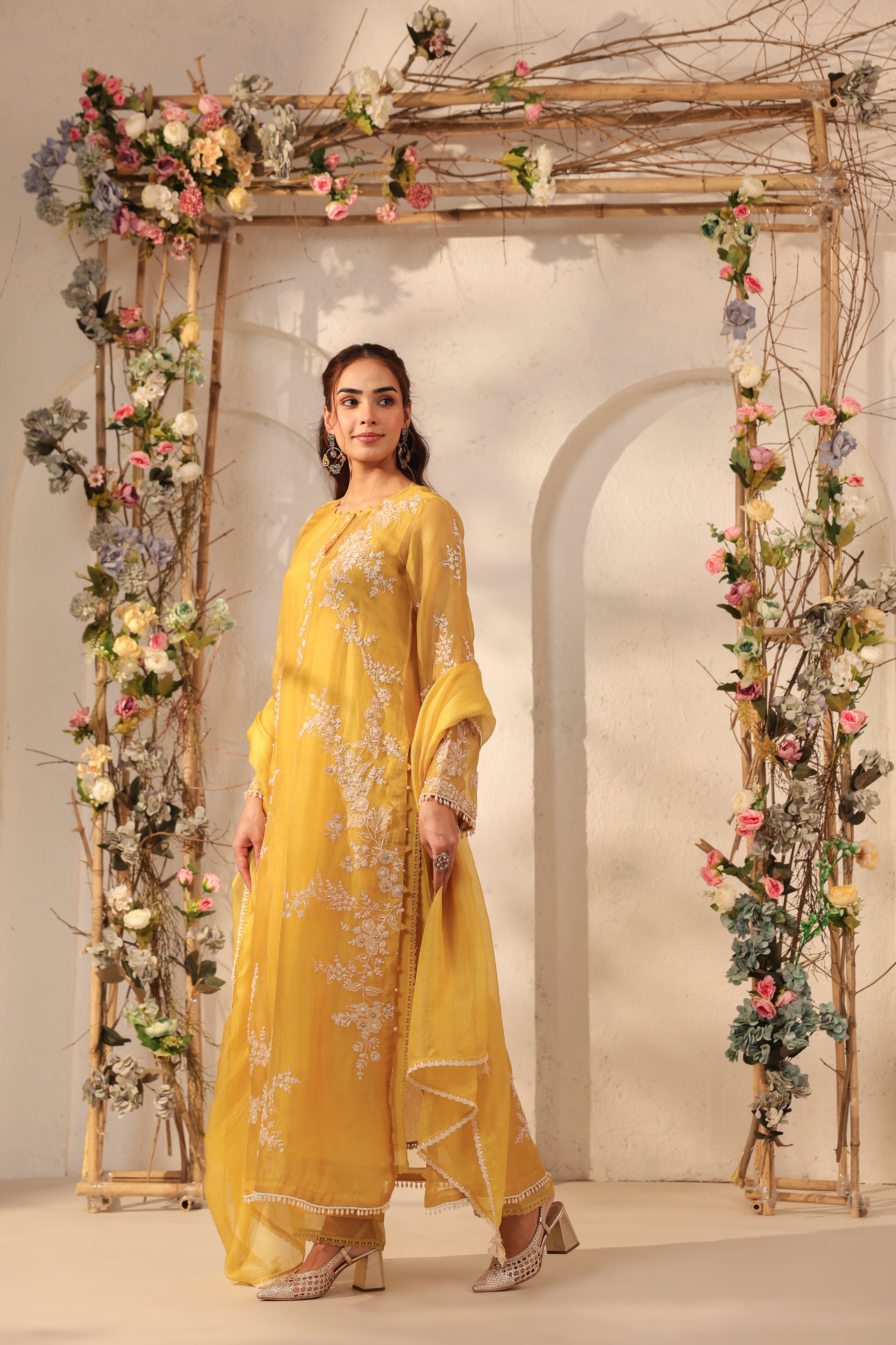 Vaayu Yellow Jaal Straight kurta Set