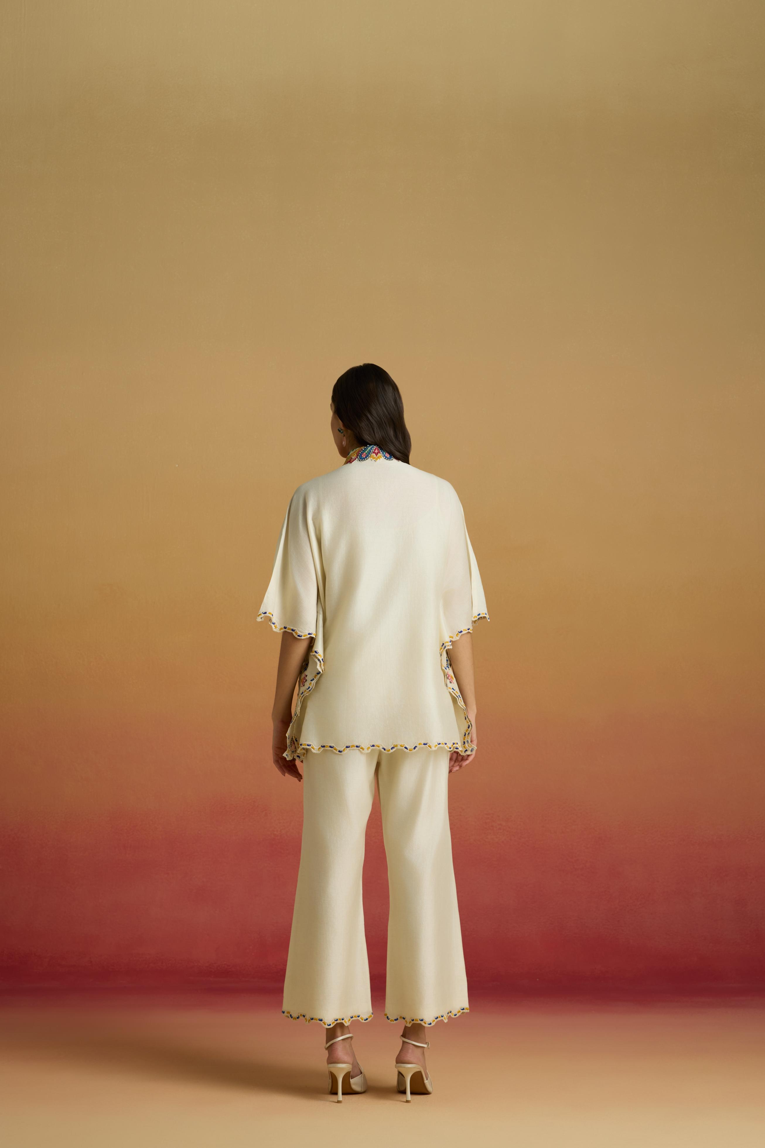 IVORY APPLIQUE STRAIGHT PANTS