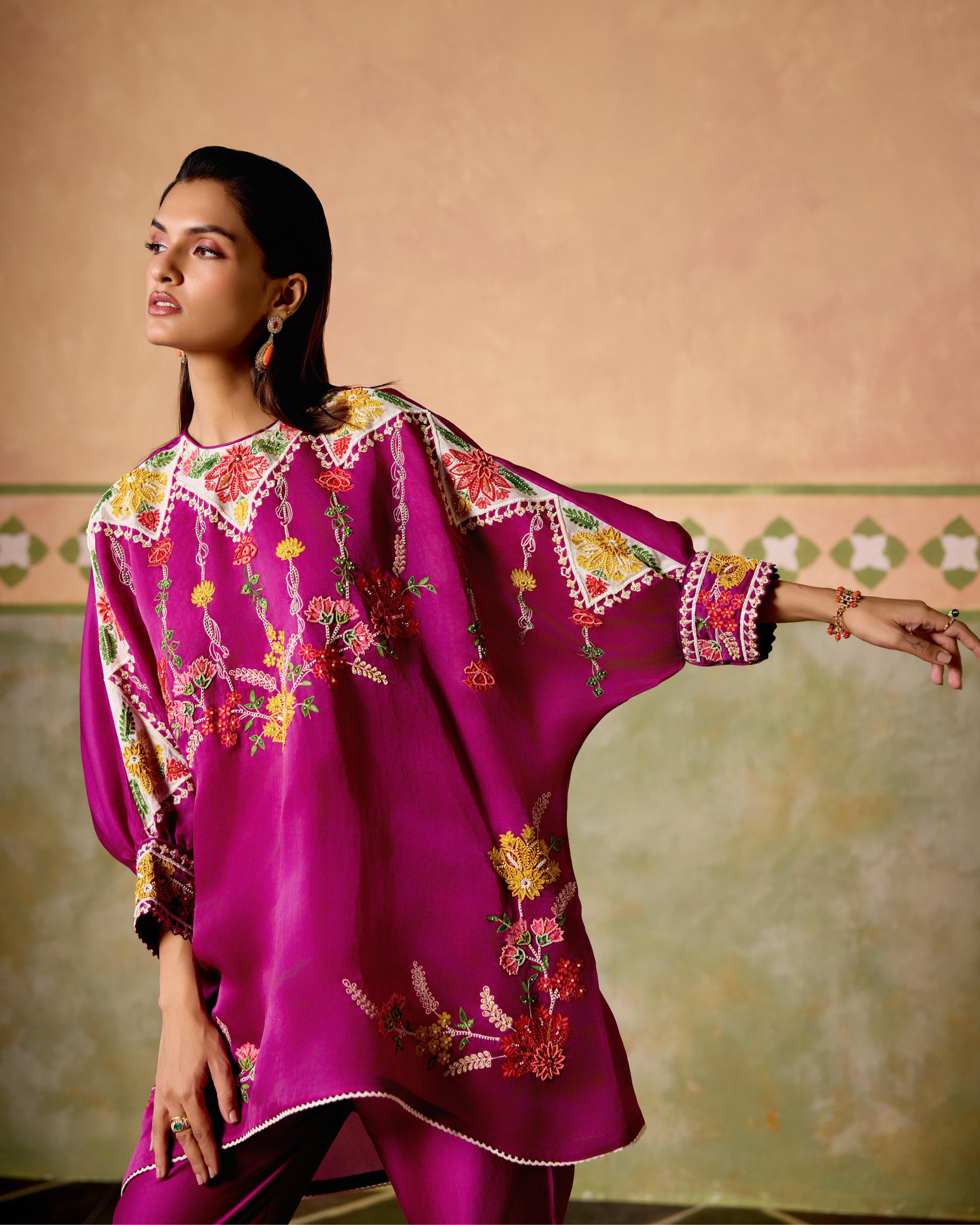 PURPLE EMBROIDERED KIMONO TUNIC WITH NARROW PANTS