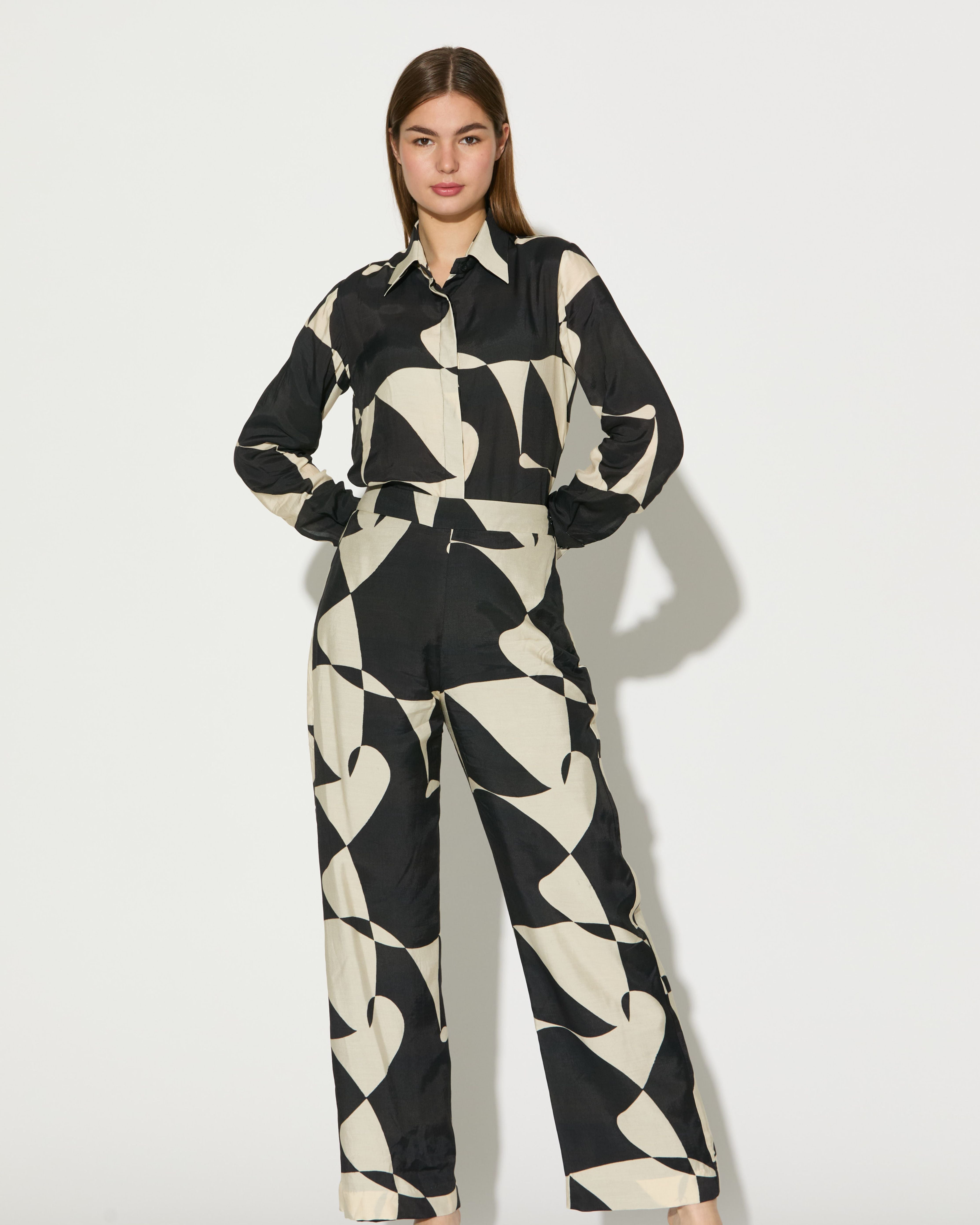 BLACK AND WHITE ABSTRACT PANTS