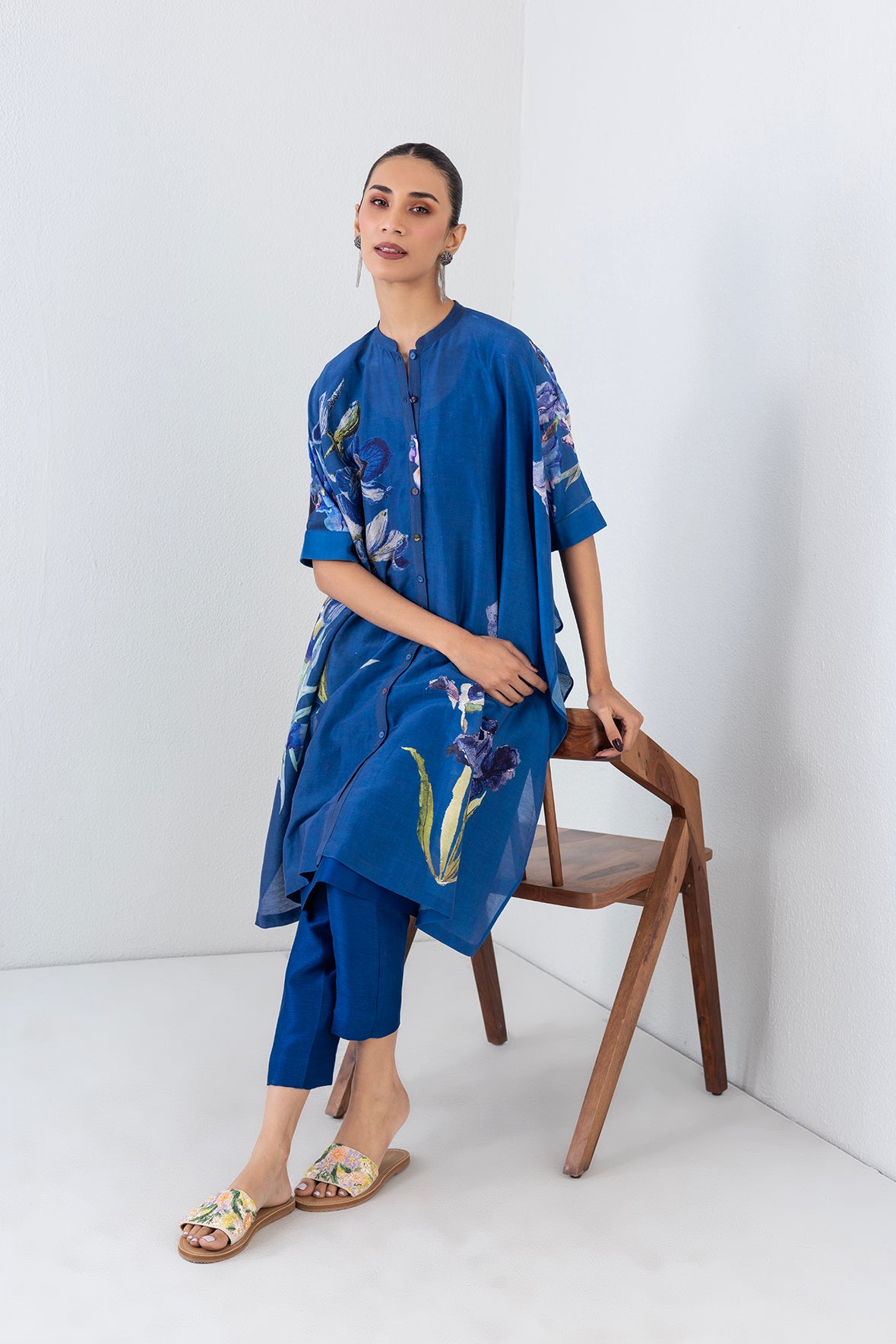 Blue Lagoon Silk Chanderi Floral Printed Kaftaan Set (2 Pcs)
