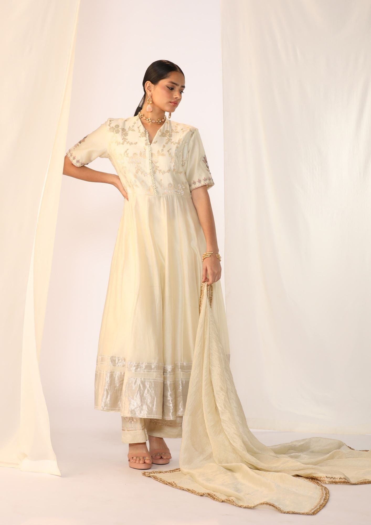 Embroidered Silk pearl white kurta paired with pants & delicate organza dupatta