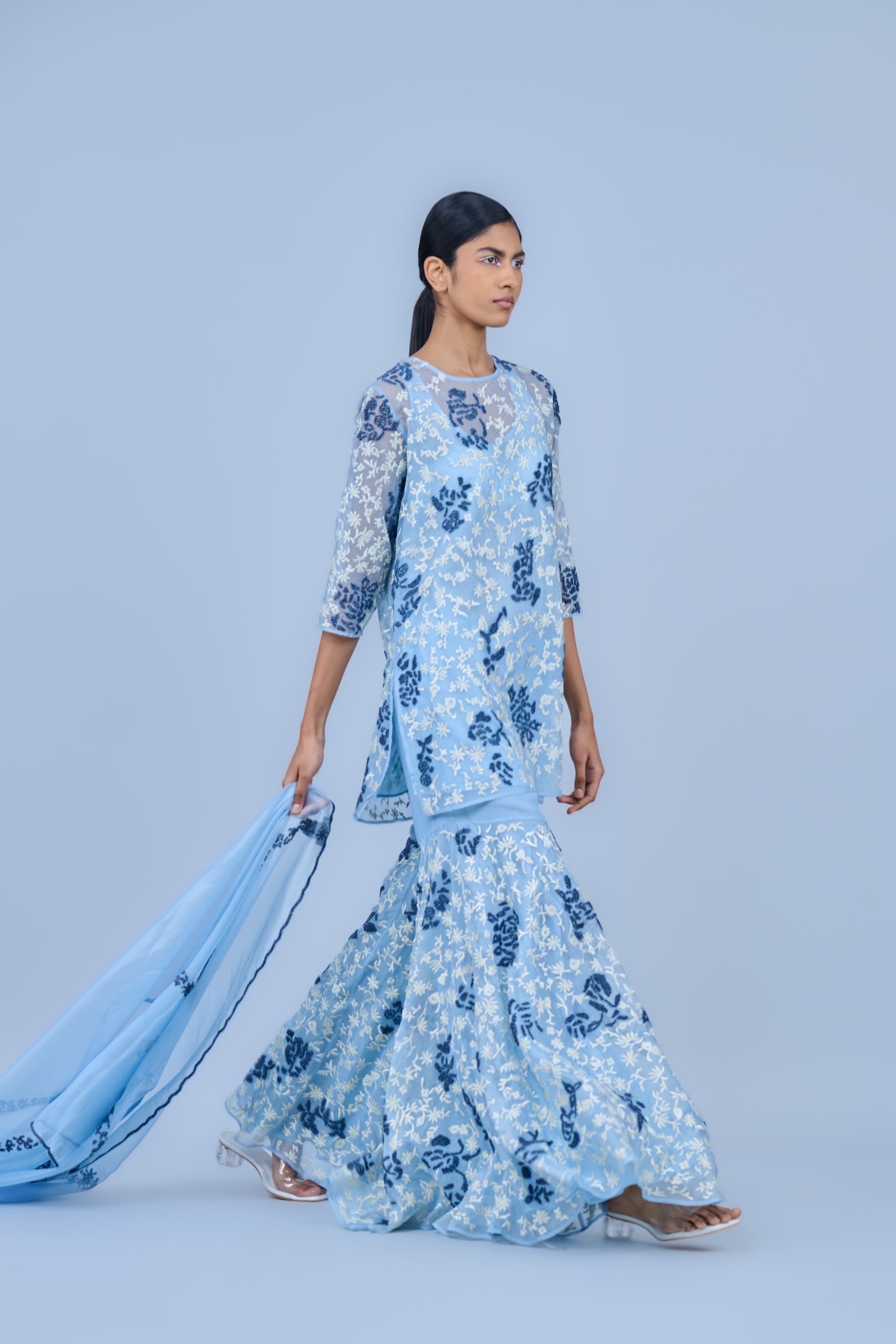 Ice Spc Silk Organza Cape
