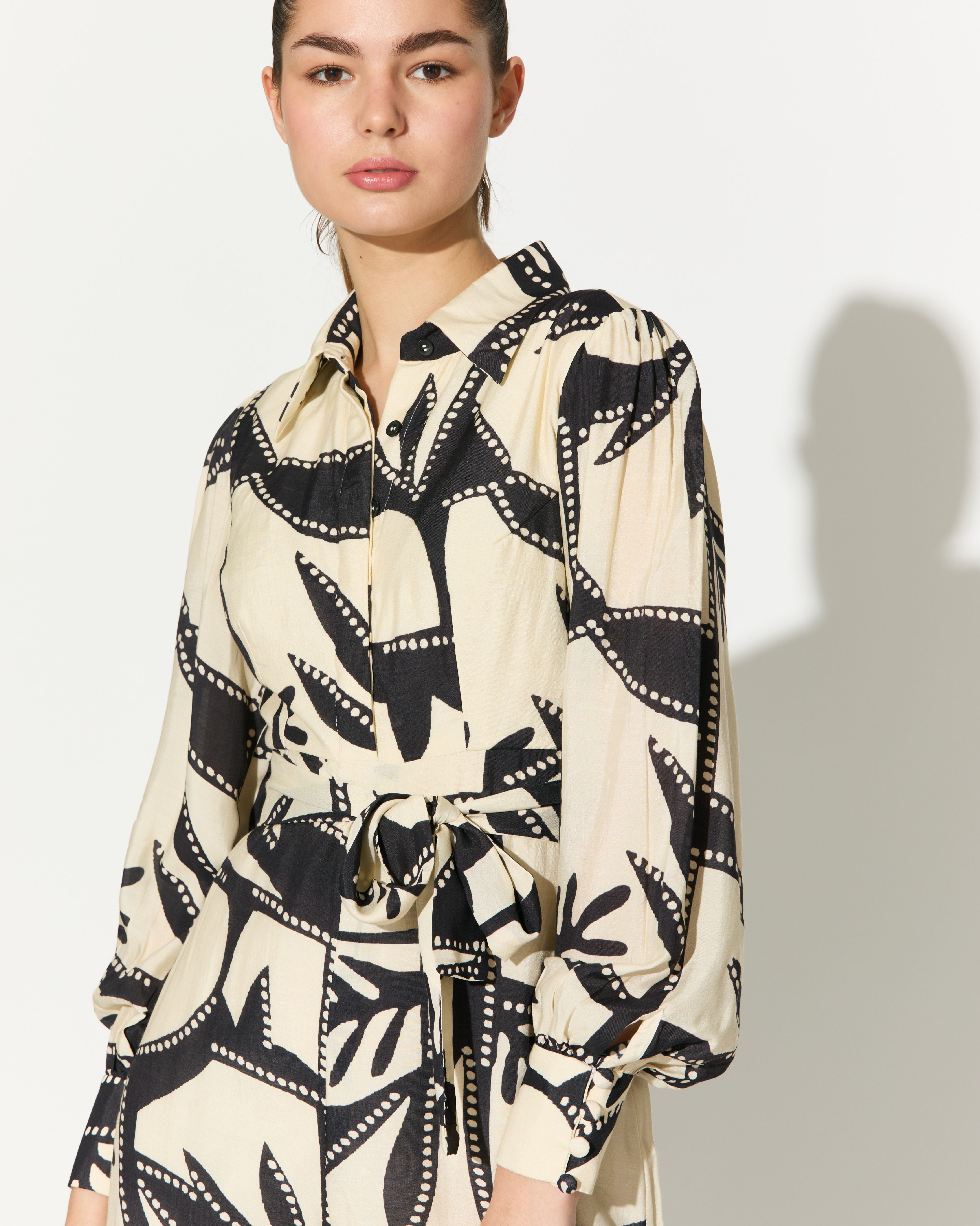 WHITE AND BLACK PATTERNED JUMPSUIT