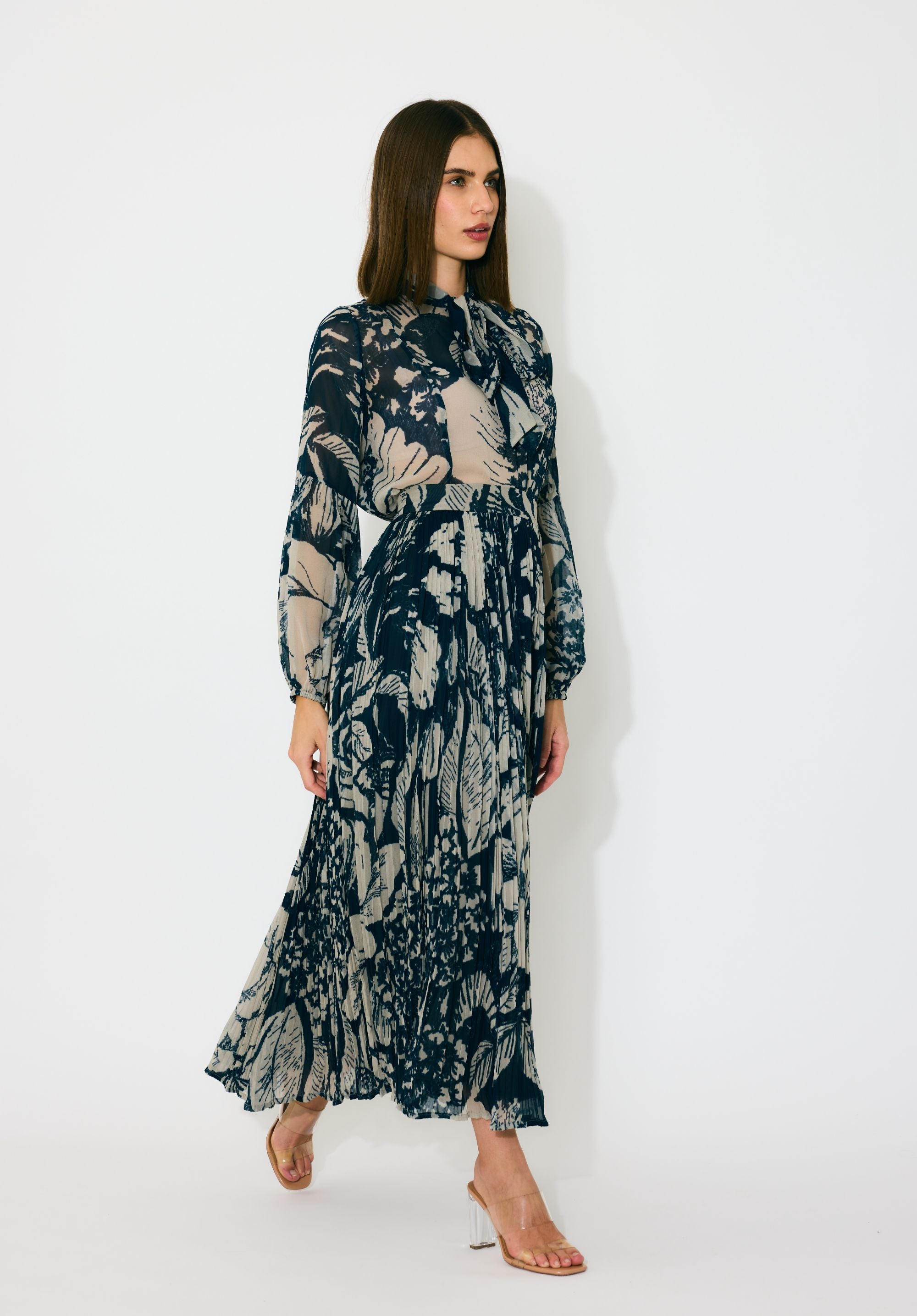 BLUE AND BEIGE FLORAL BOW TIE SHIRT