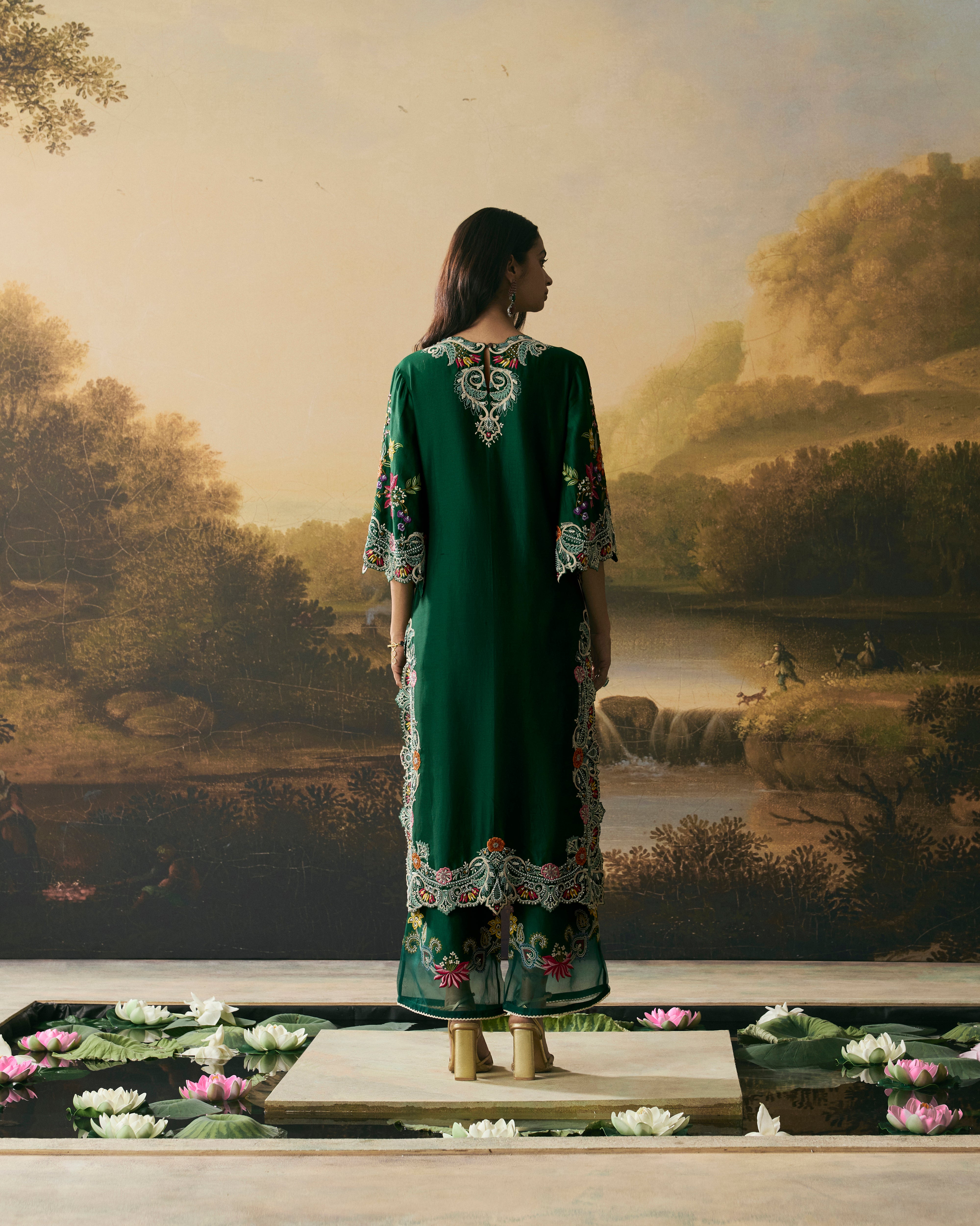 EMERALD GREEN CONTRAST FLORAL CORDWORK KURTA WITH PANTS