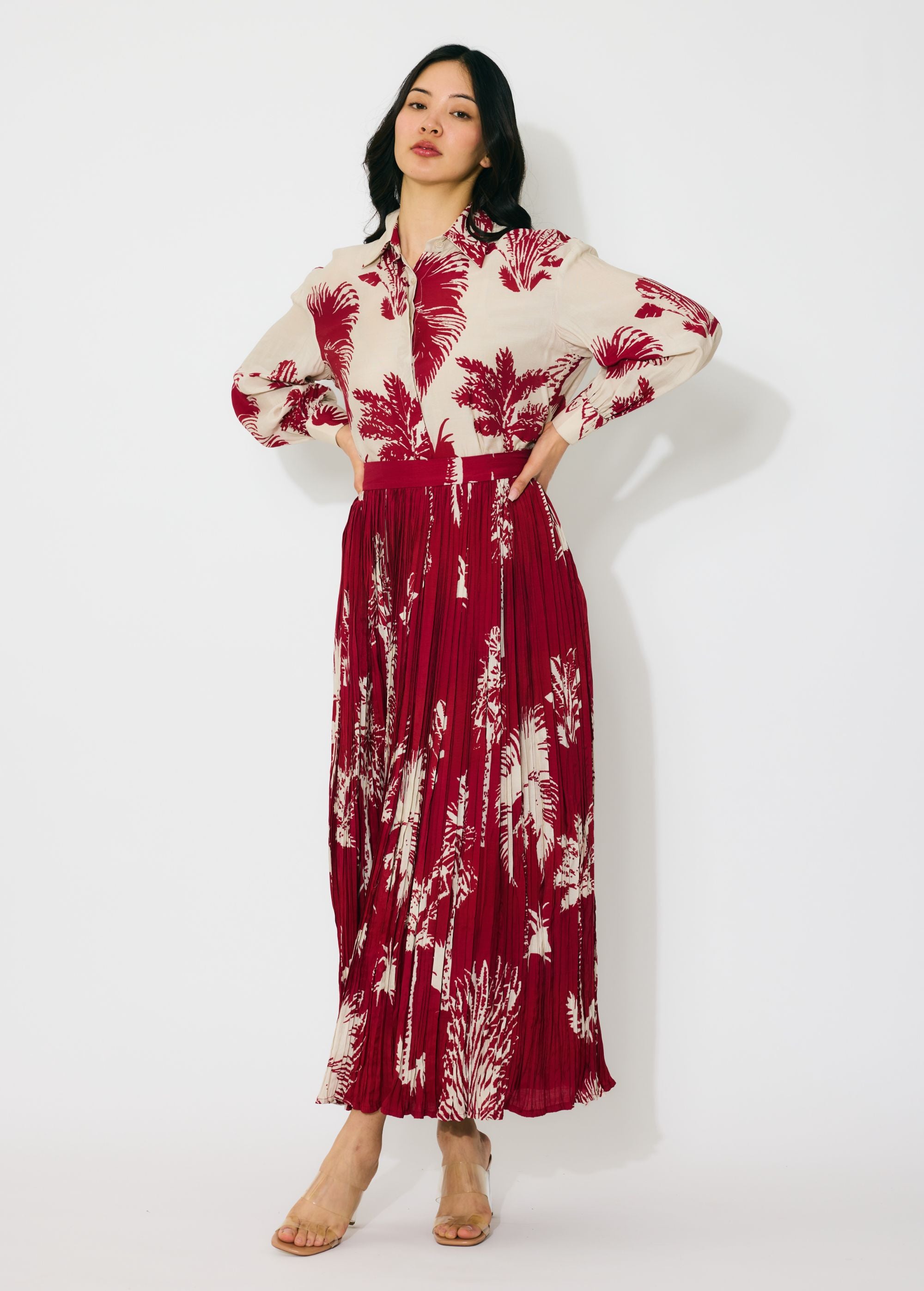 BEIGE AND RED FLORAL CRINKLED SKIRT