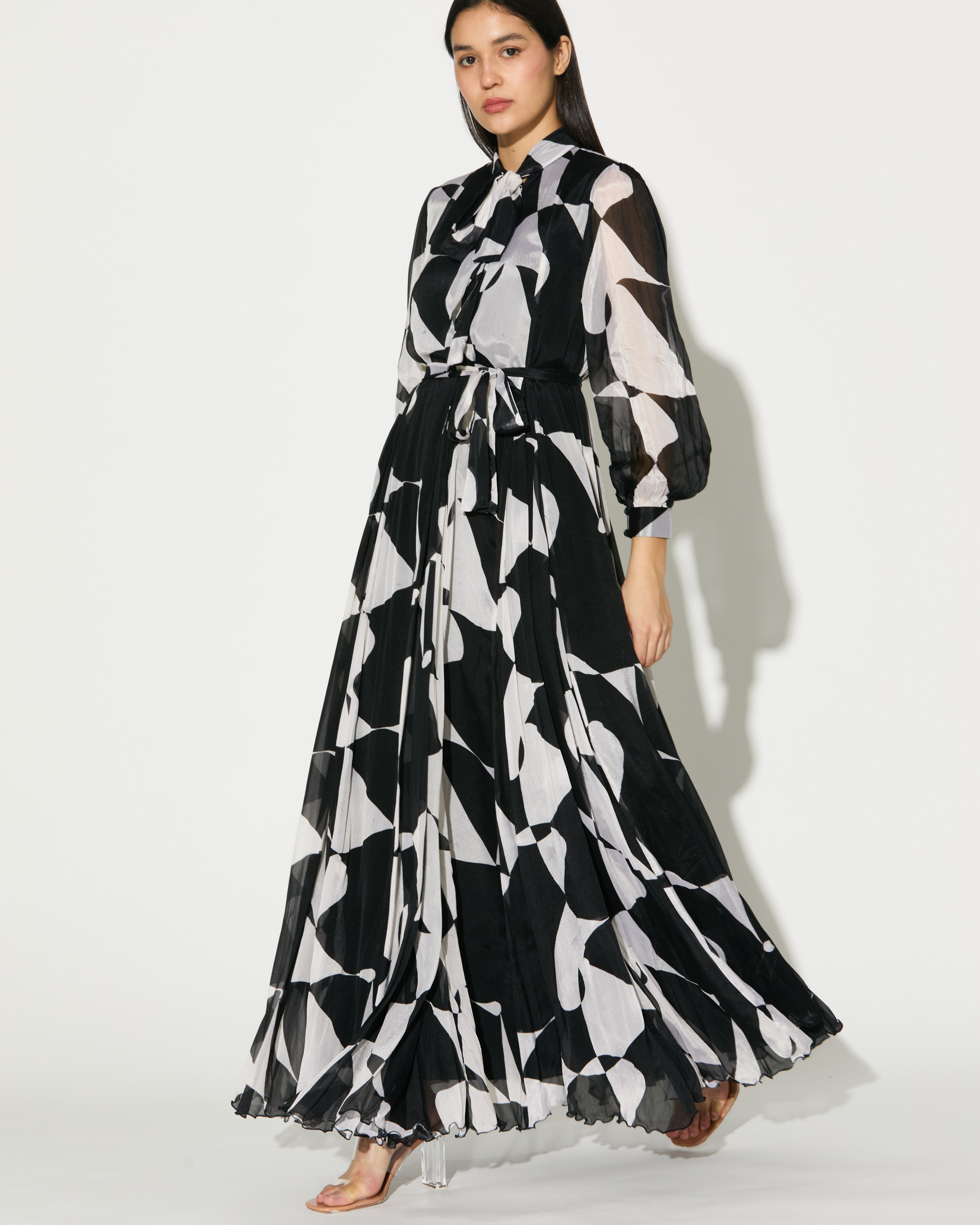 BLACK AND WHITE ABSTRACT LONG DRESS