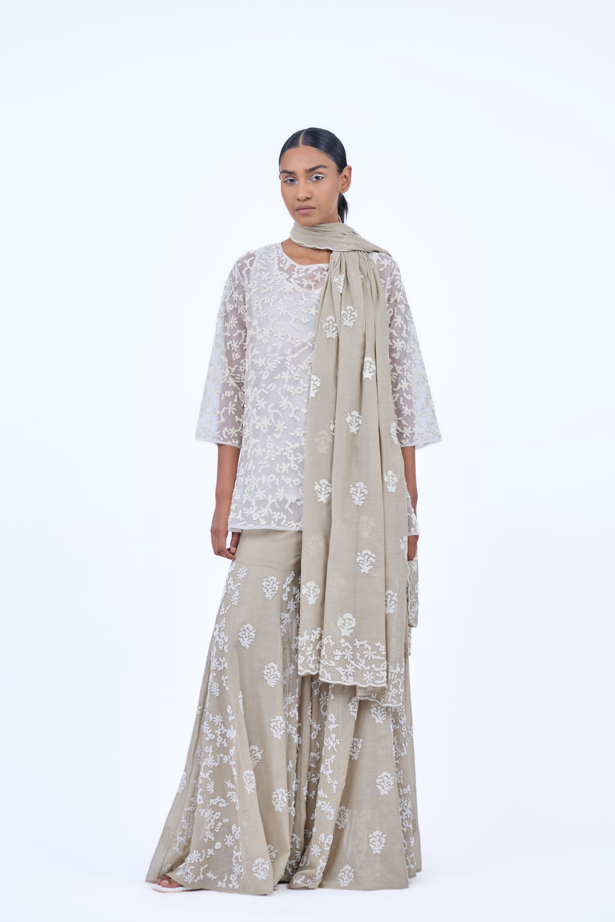 Ecru Ec Silk Organza Cape
