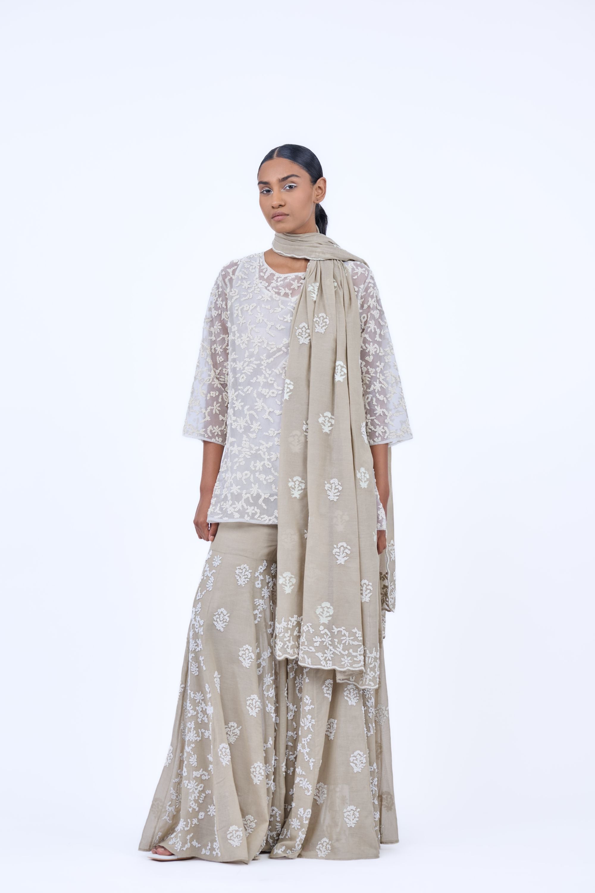 Ecru Ec Silk Organza Cape