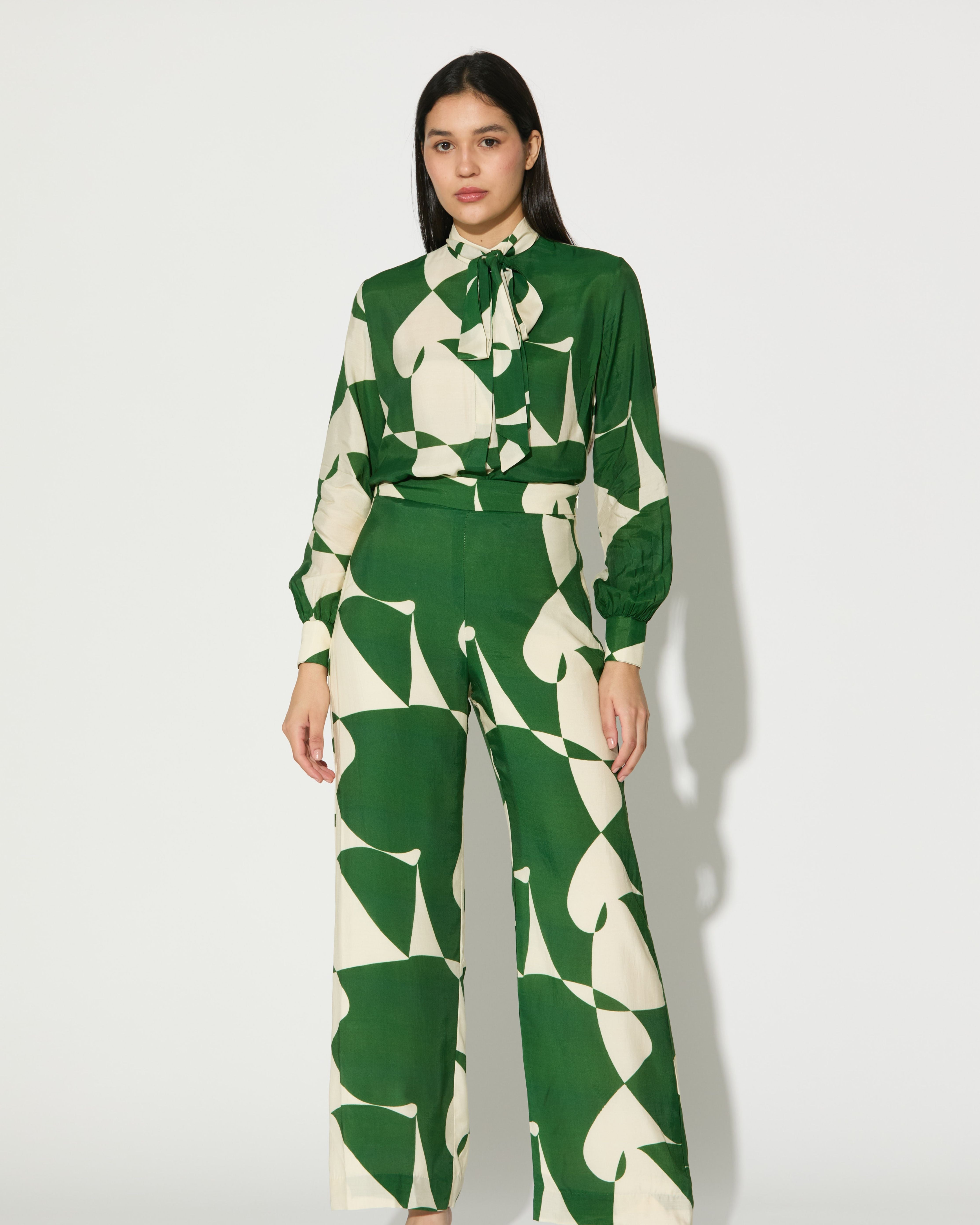 GREEN AND WHITE ABSTRACT PANTS