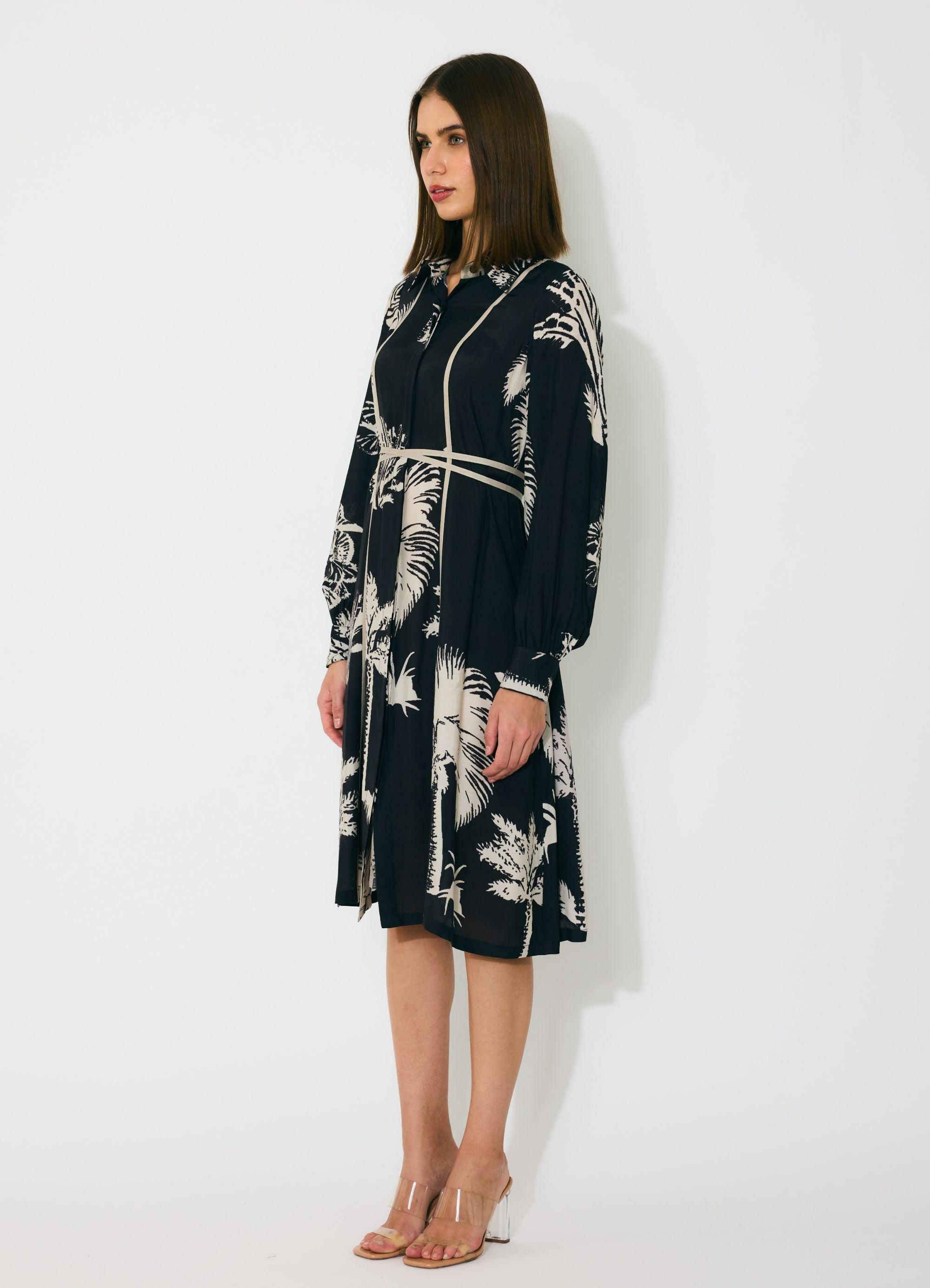 BLACK AND BEIGE FLORAL SHIRT DRESS