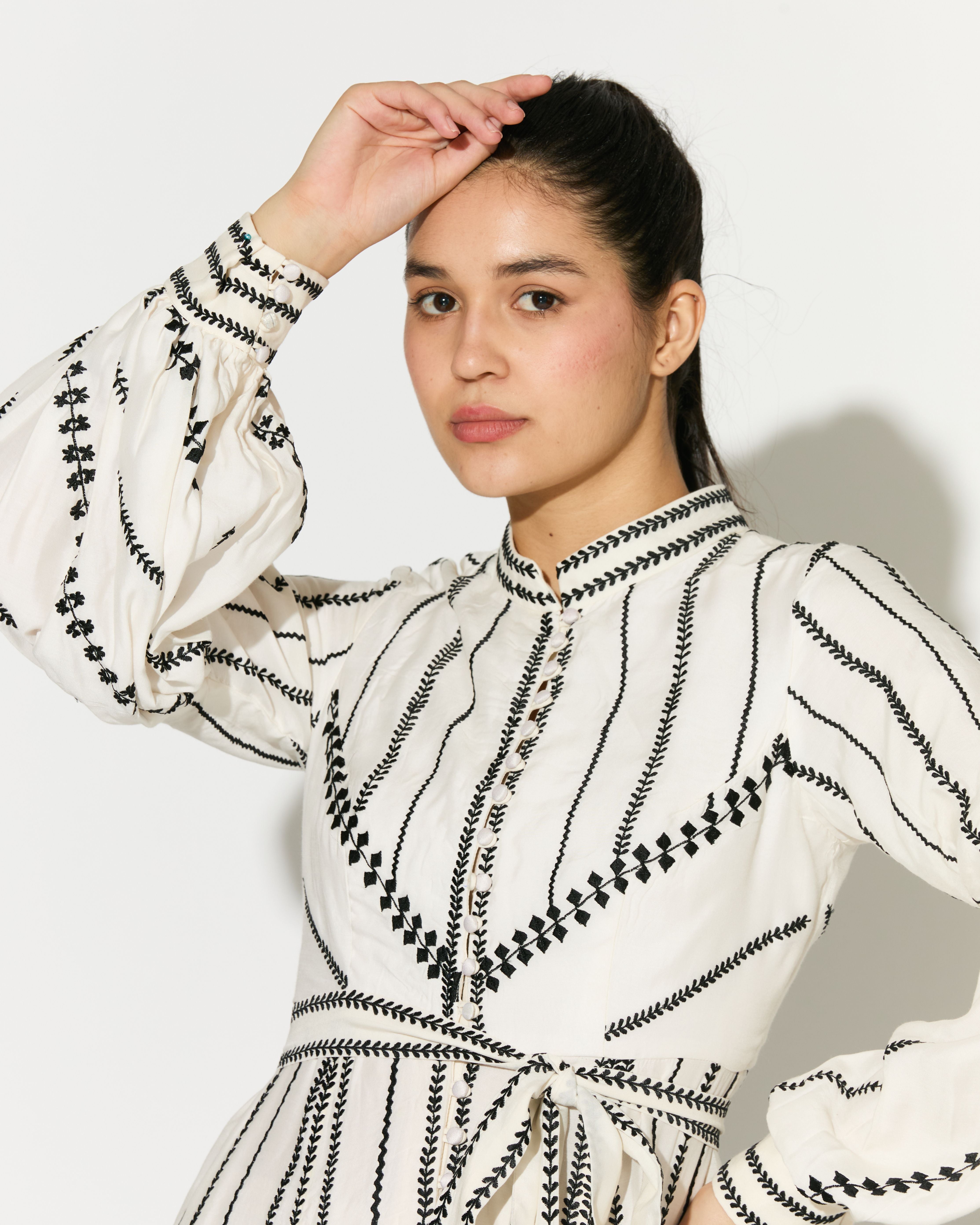 OFF WHITE EMBROIDERED SHIRT DRESS