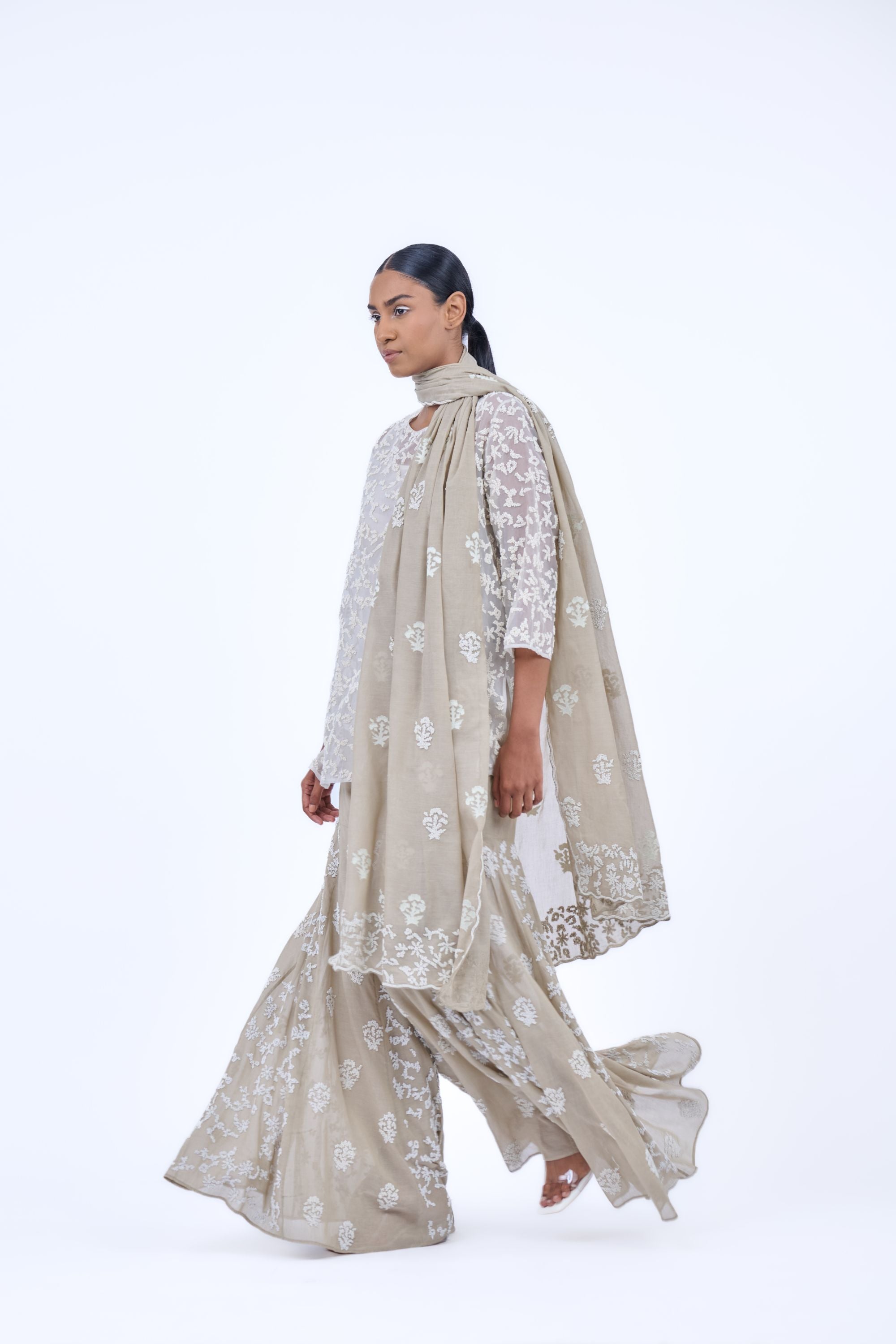Ecru Ec Silk Organza Cape
