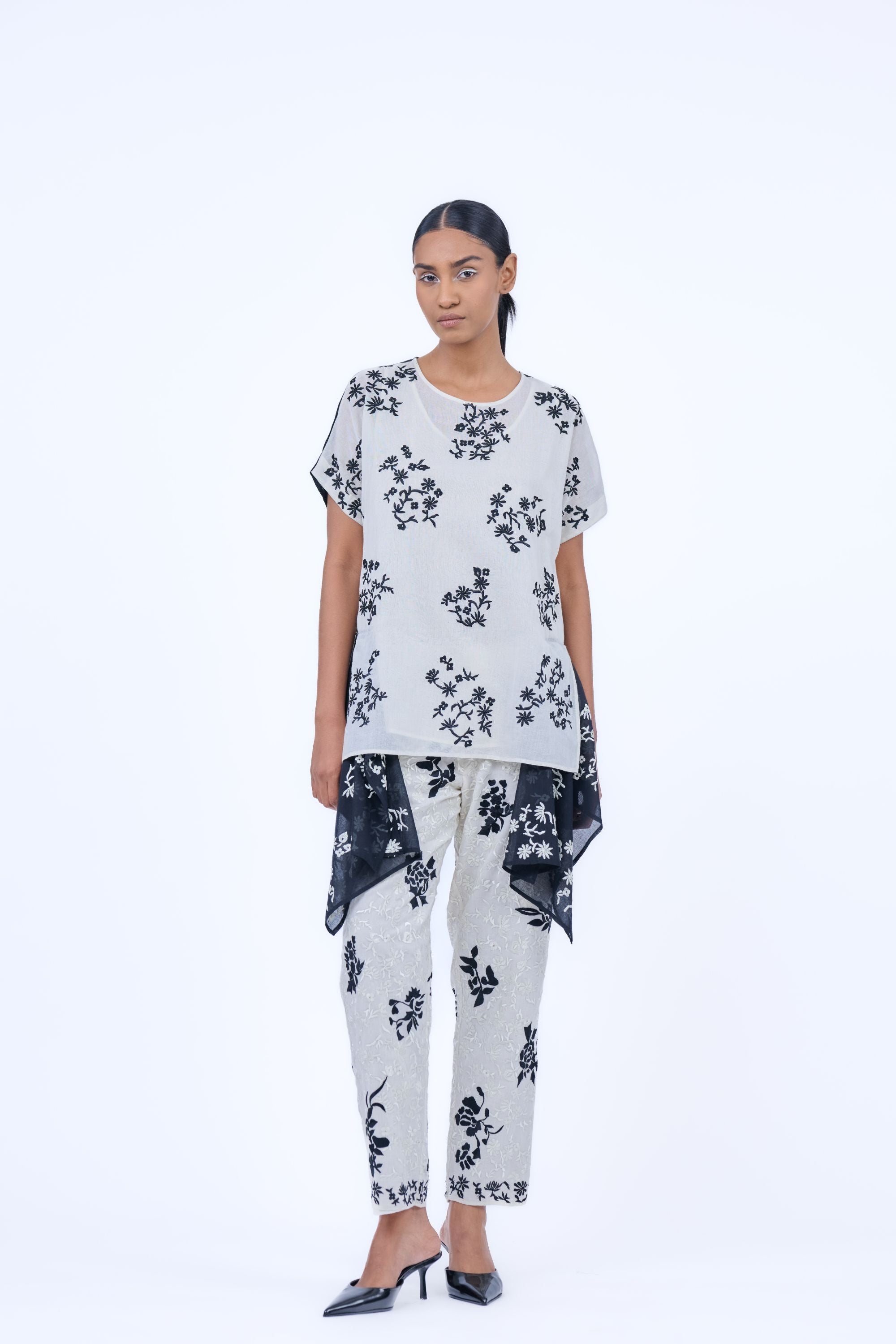 Ecru Ec Blk Handloom Cotton Pant
