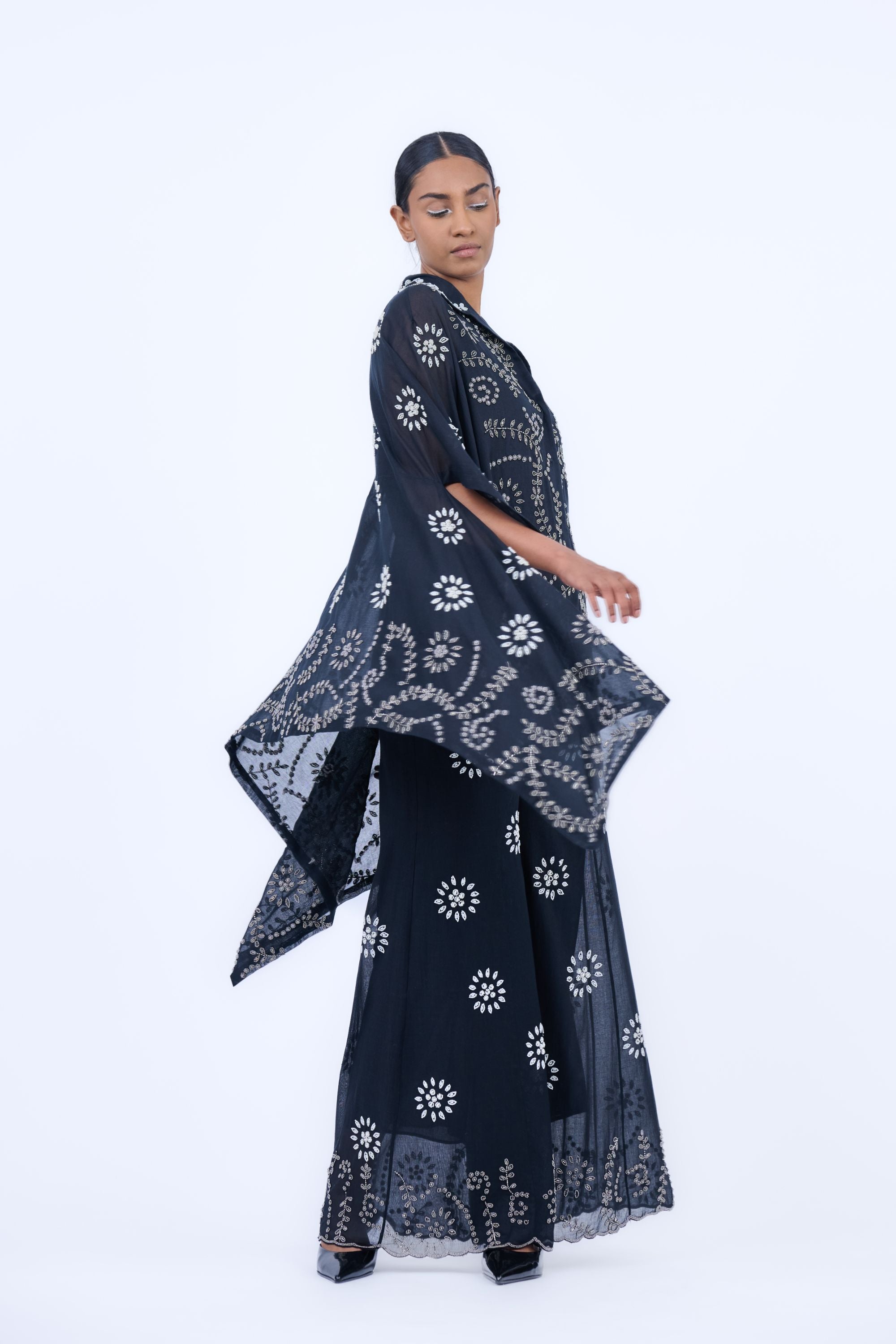 Black Slv Ec Handloom Cotton Cape