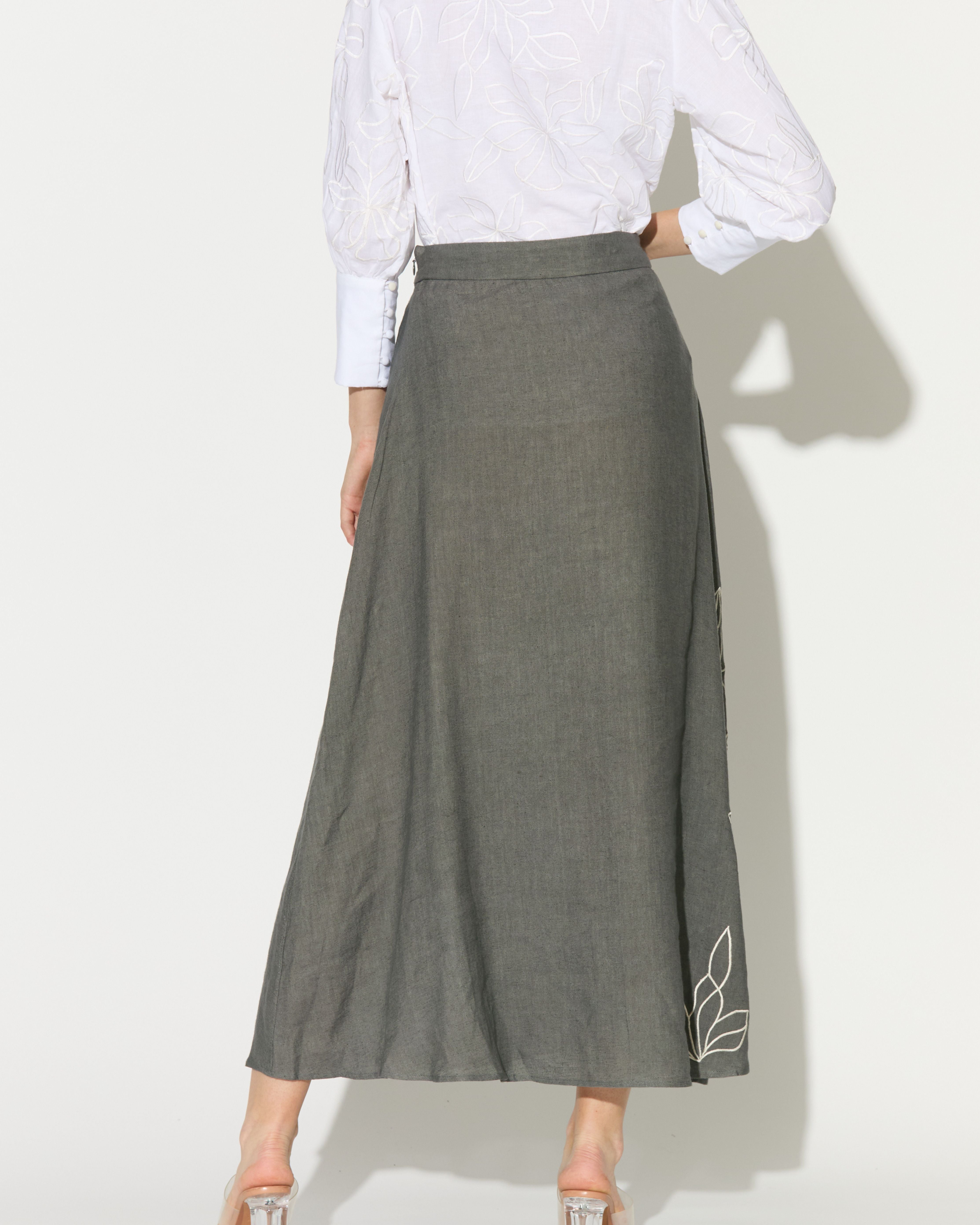 GREY EMBROIDERED SKIRT