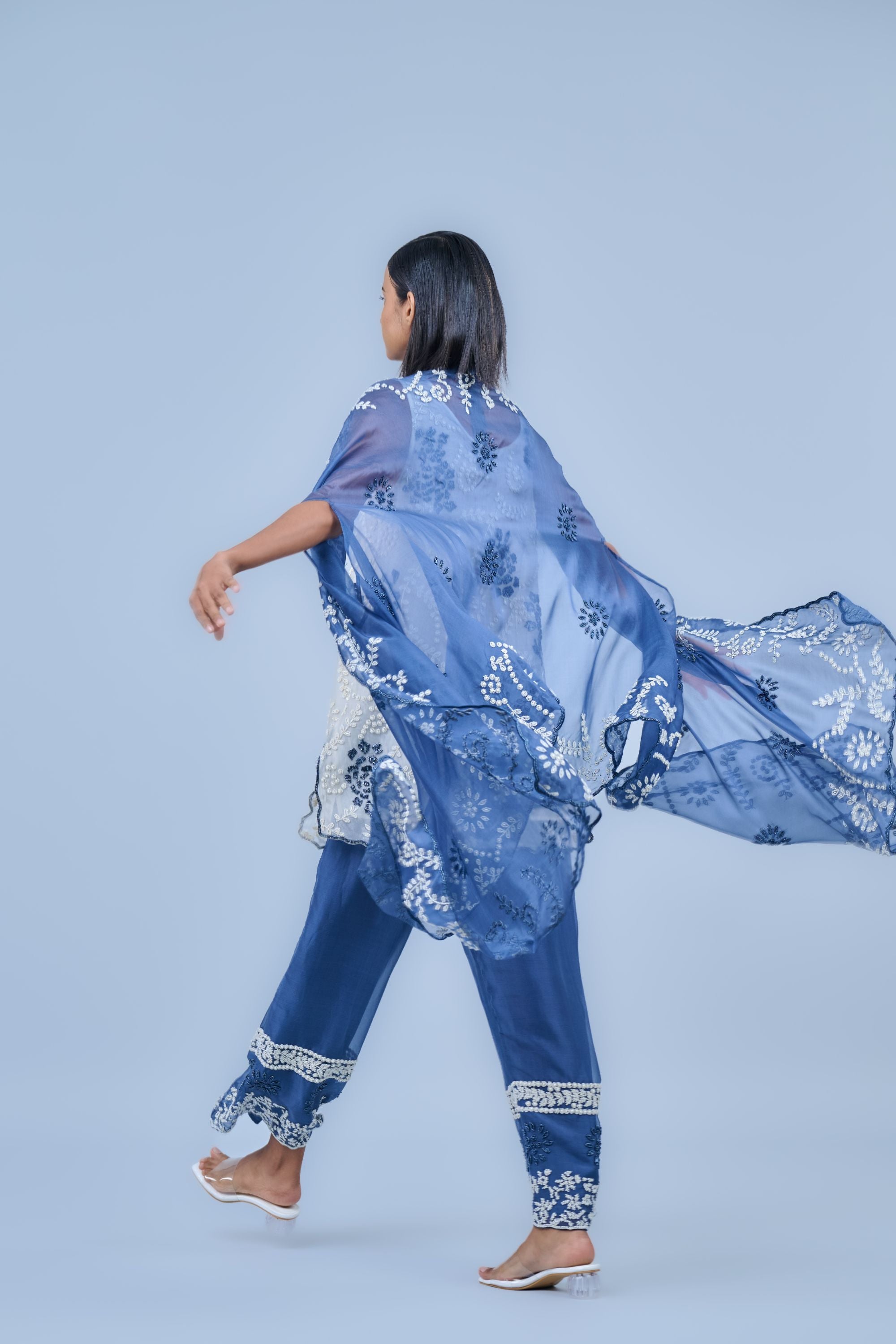 Space Spc Ec Silk Organza Cape
