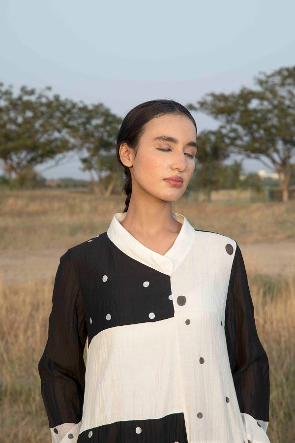 Z Lapel Dot Kurta