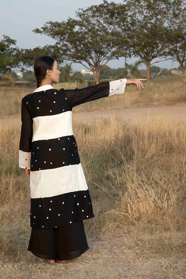 Z Lapel Dot Kurta