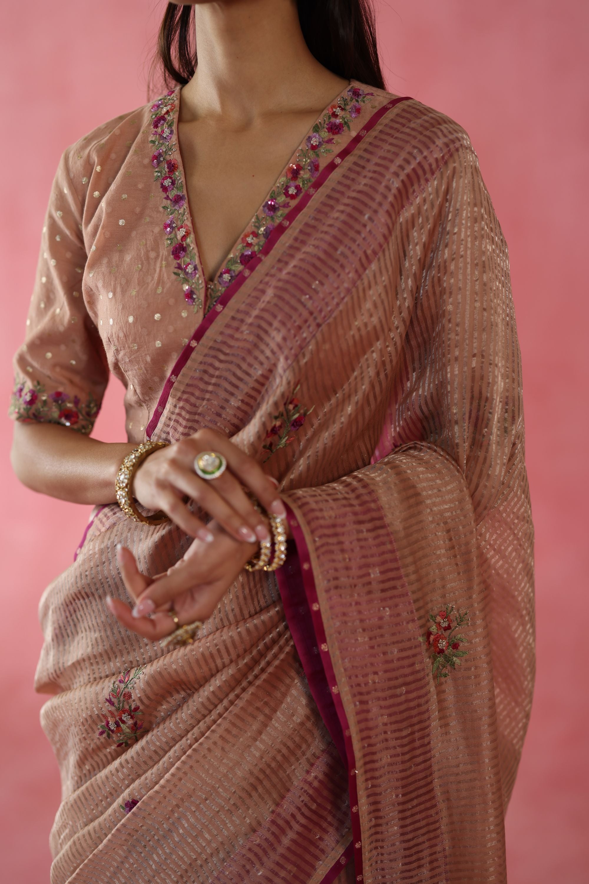 Anjeer Saree