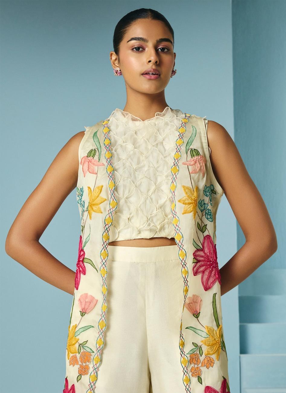 IVORY FLORAL APPLIQUE LONG JACKET