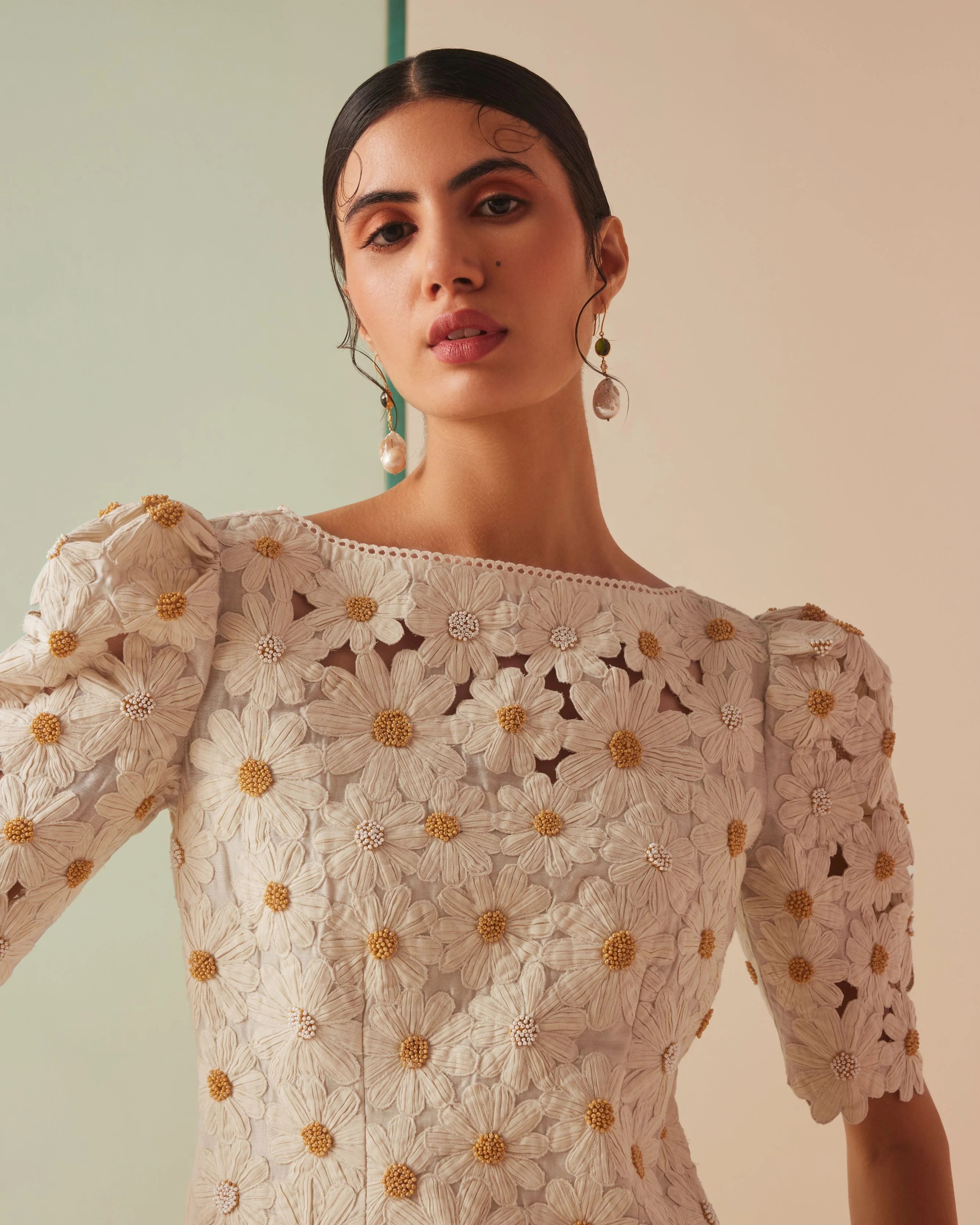 IVORY DAISY APPLIQUE KURTA WITH FLARED SHARARA PANTS