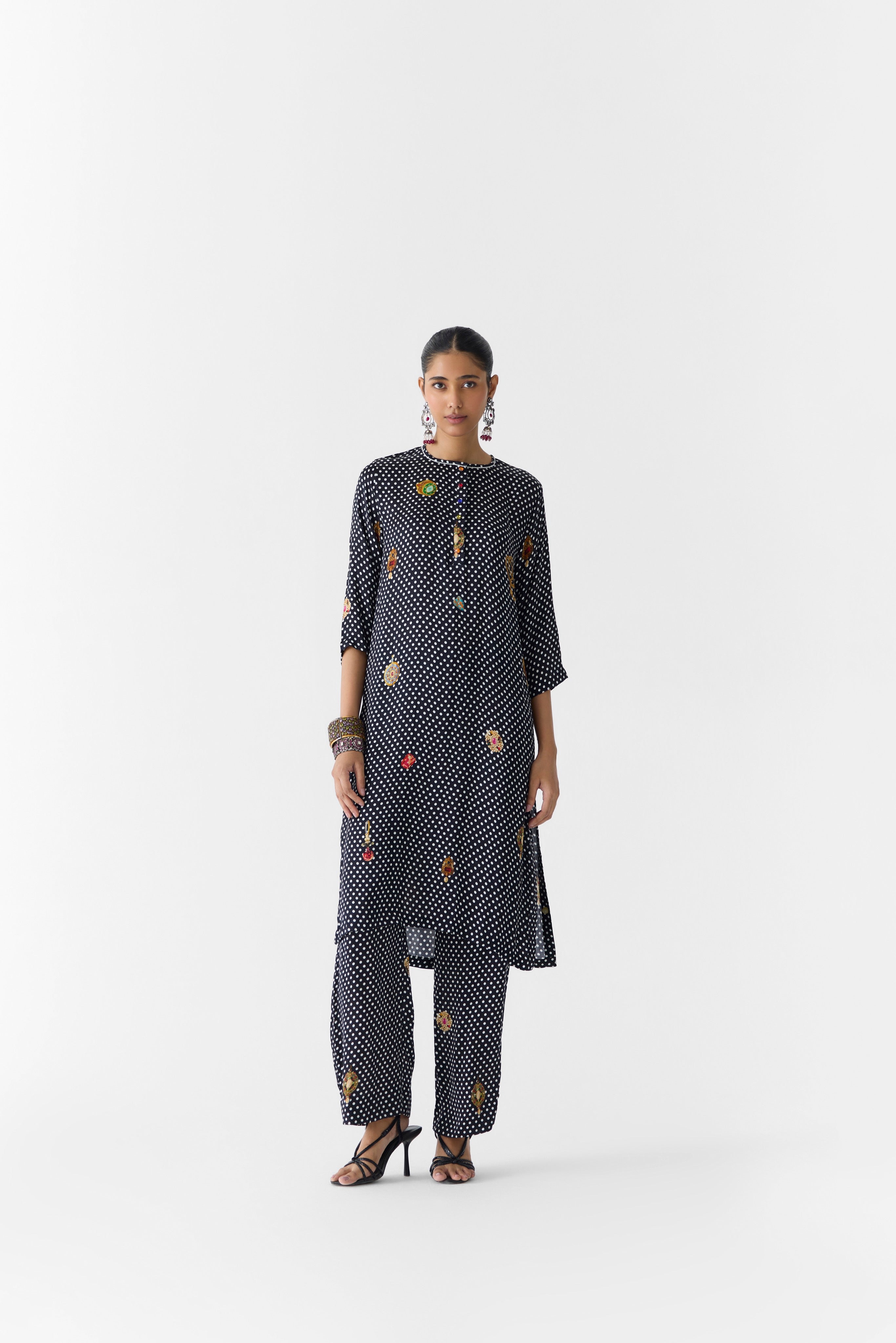 ONYX POLKA DOT STRAIGHT KURTA & PANTS