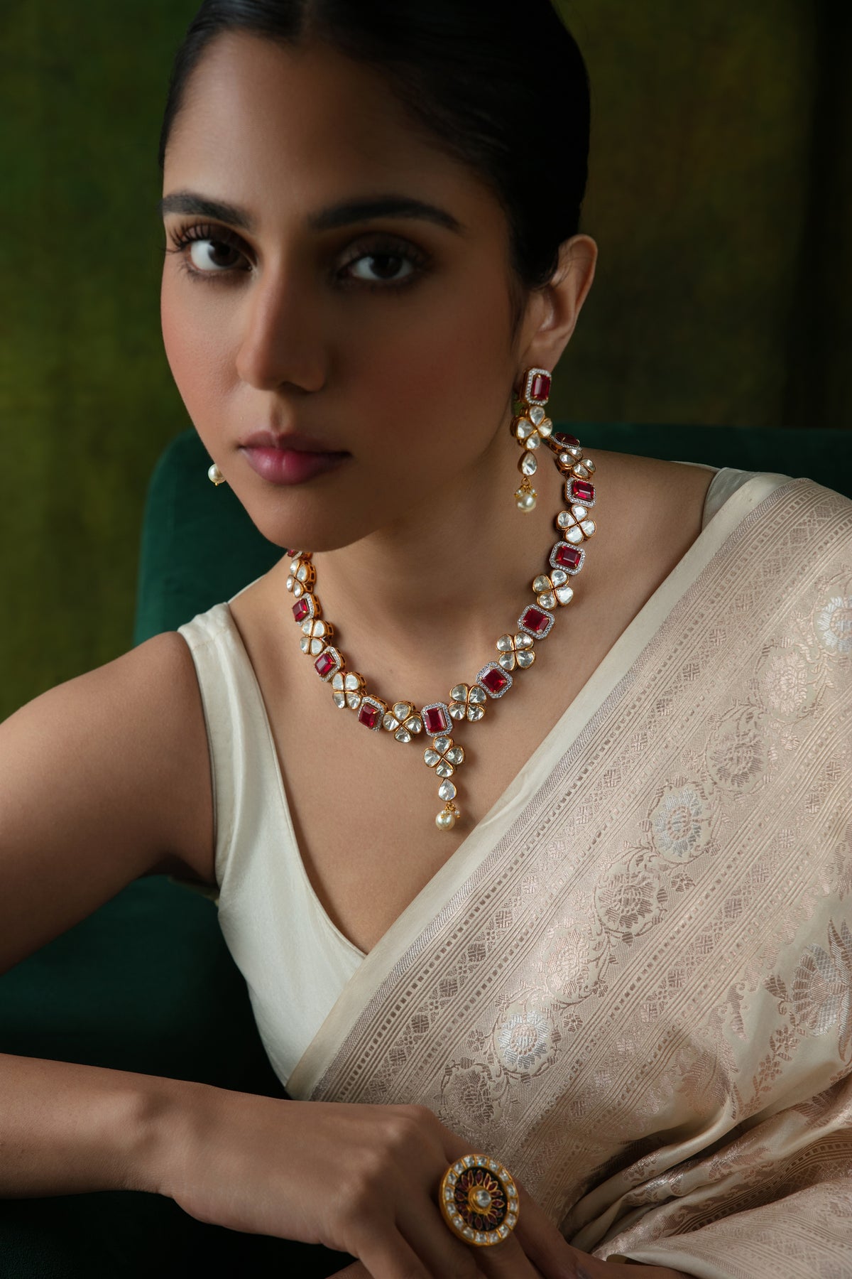Rujari Necklace Set
