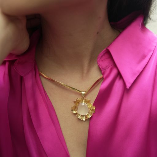Golden Blossom Pendant with Heart Shaped Hasli