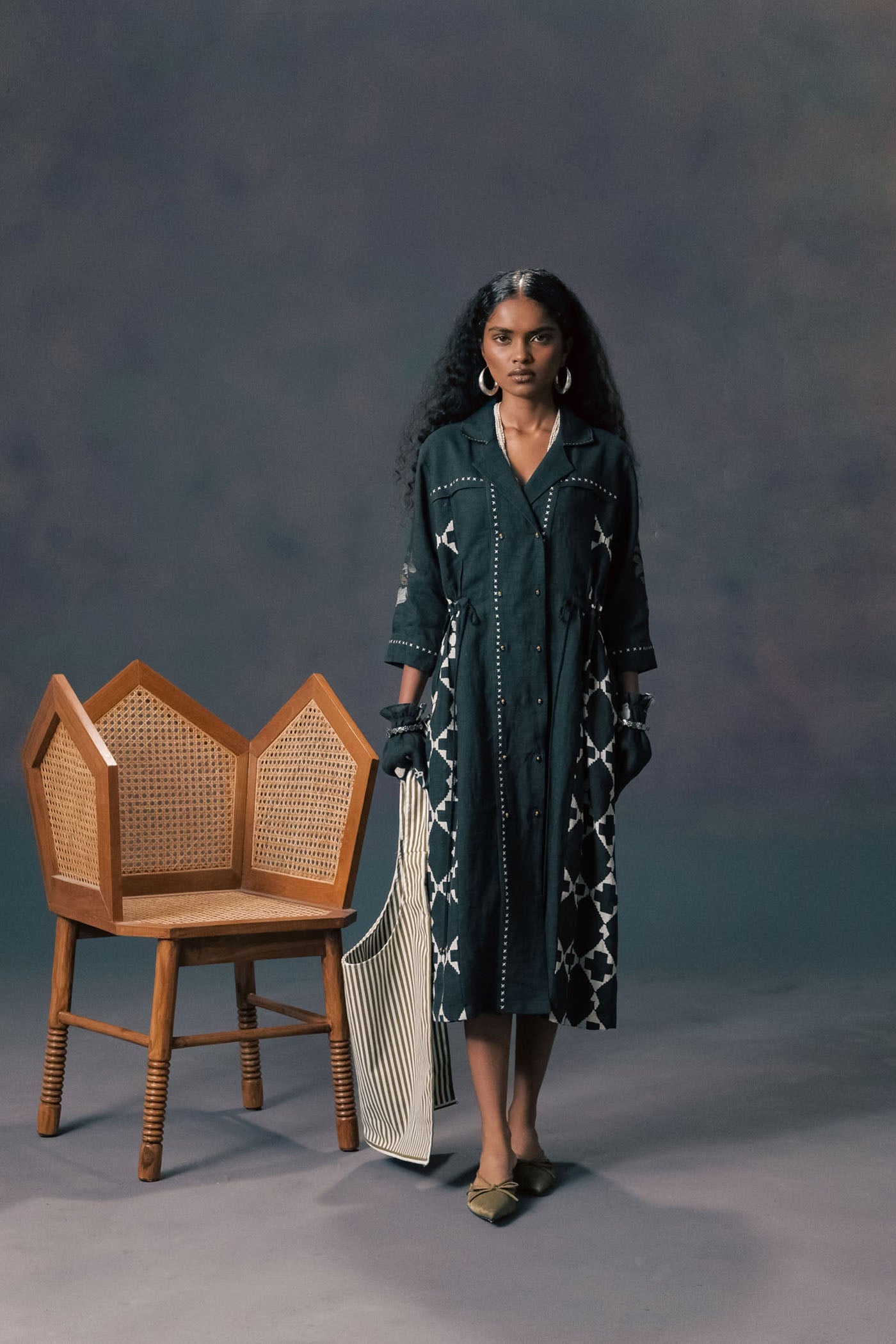 Flowy Indigo Linen Shirt Dress: Discharge Print, Chic Embroidery, Relaxed Fit