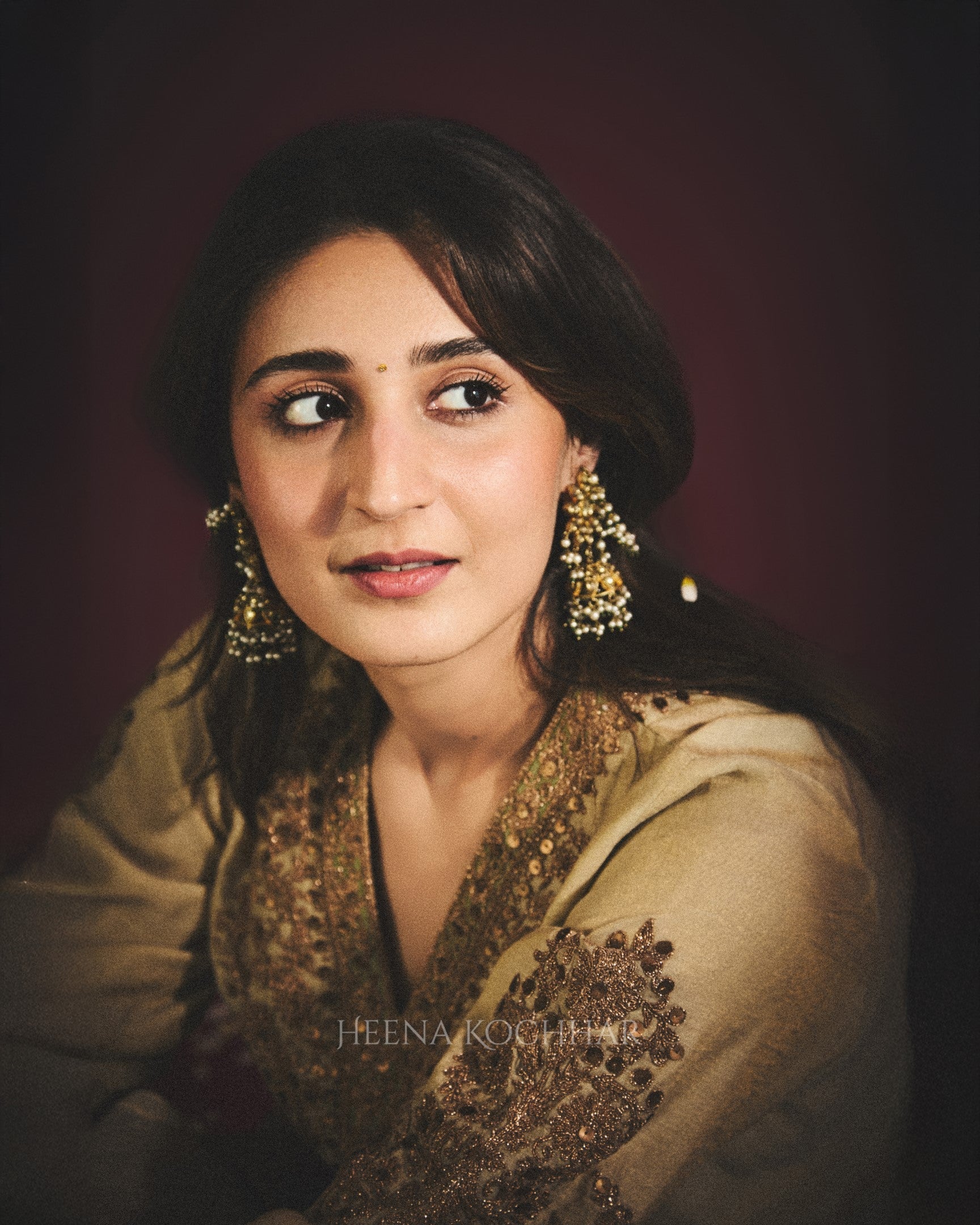 https://cdn.shopify.com/s/files/1/0697/3276/1815/files/DhvaniBhanushali_03-02-25_Shot11953.jpg?v=1745923405