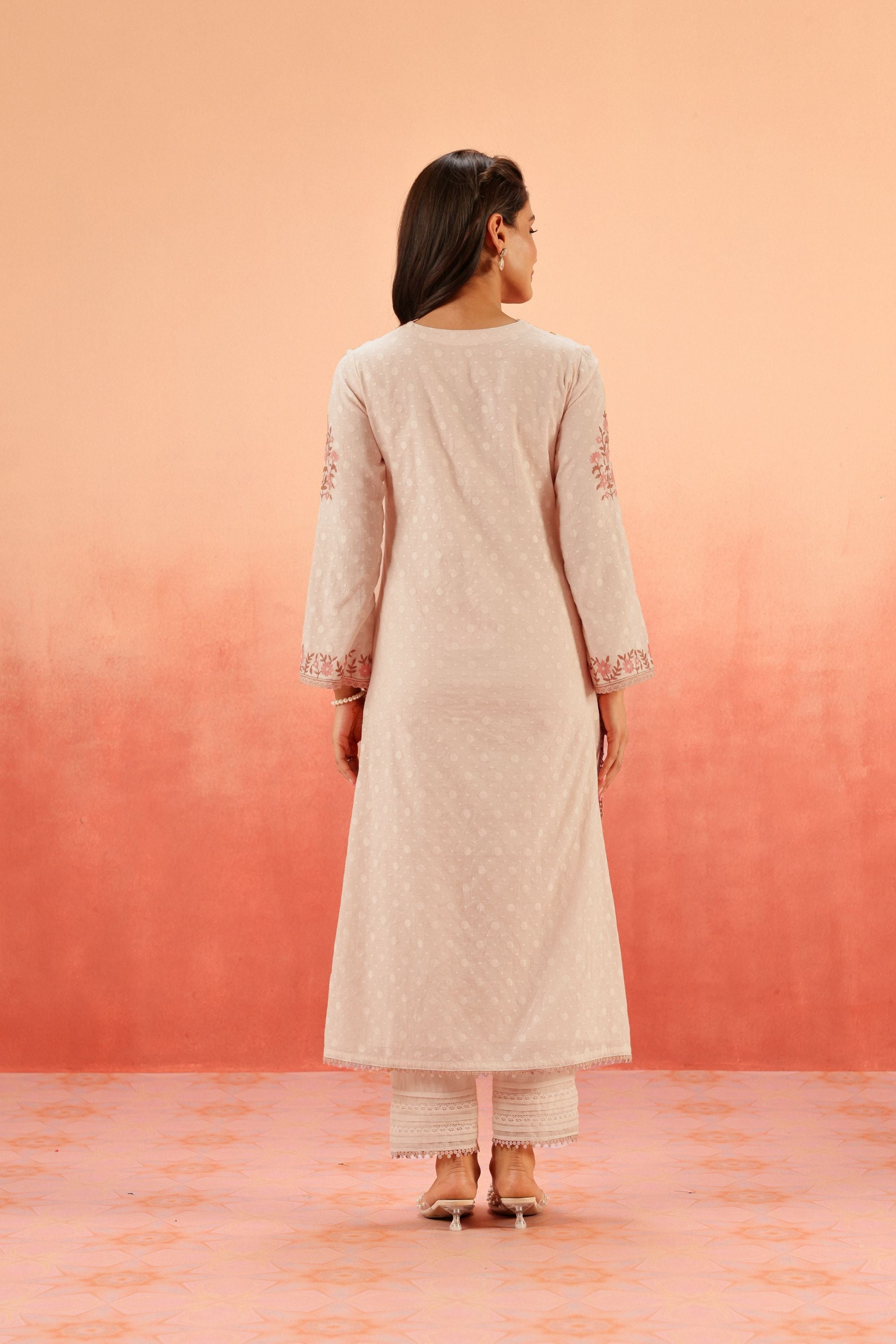 GULBANO PINK JACQUARD EMBROIDERED KURTA SET