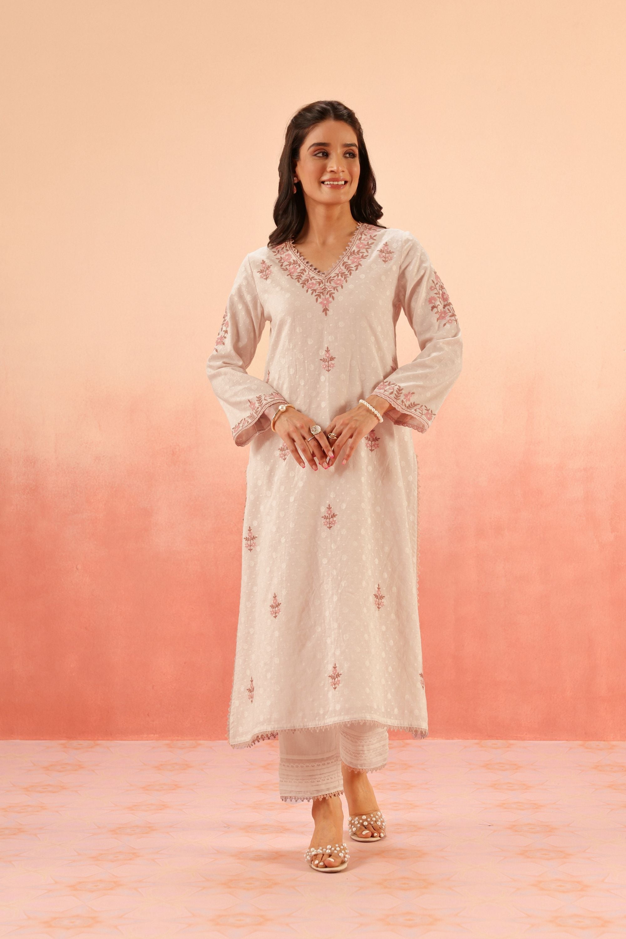 GULBANO PINK JACQUARD EMBROIDERED KURTA SET