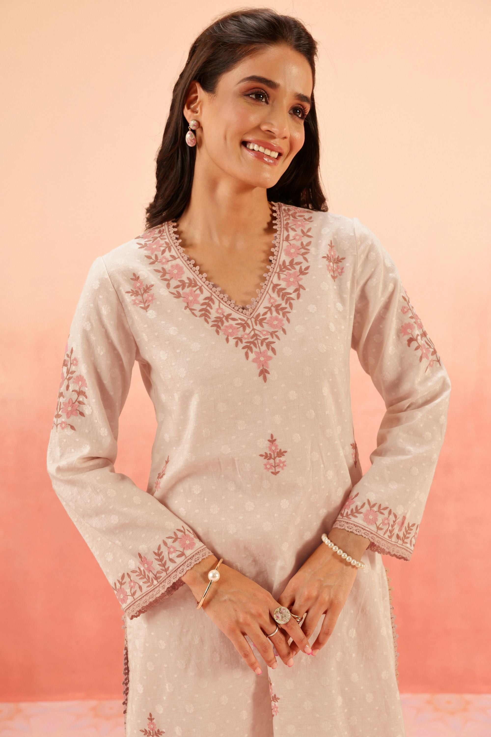 GULBANO PINK JACQUARD EMBROIDERED KURTA SET