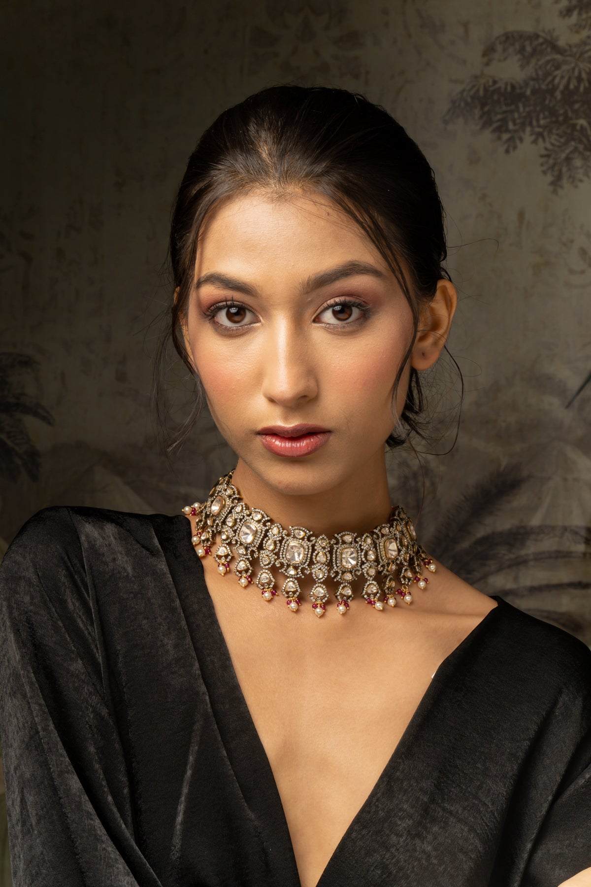 Naksh Choker