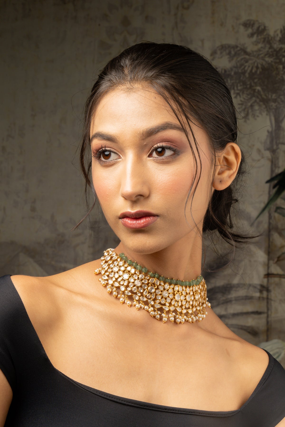 Qaladat Necklace
