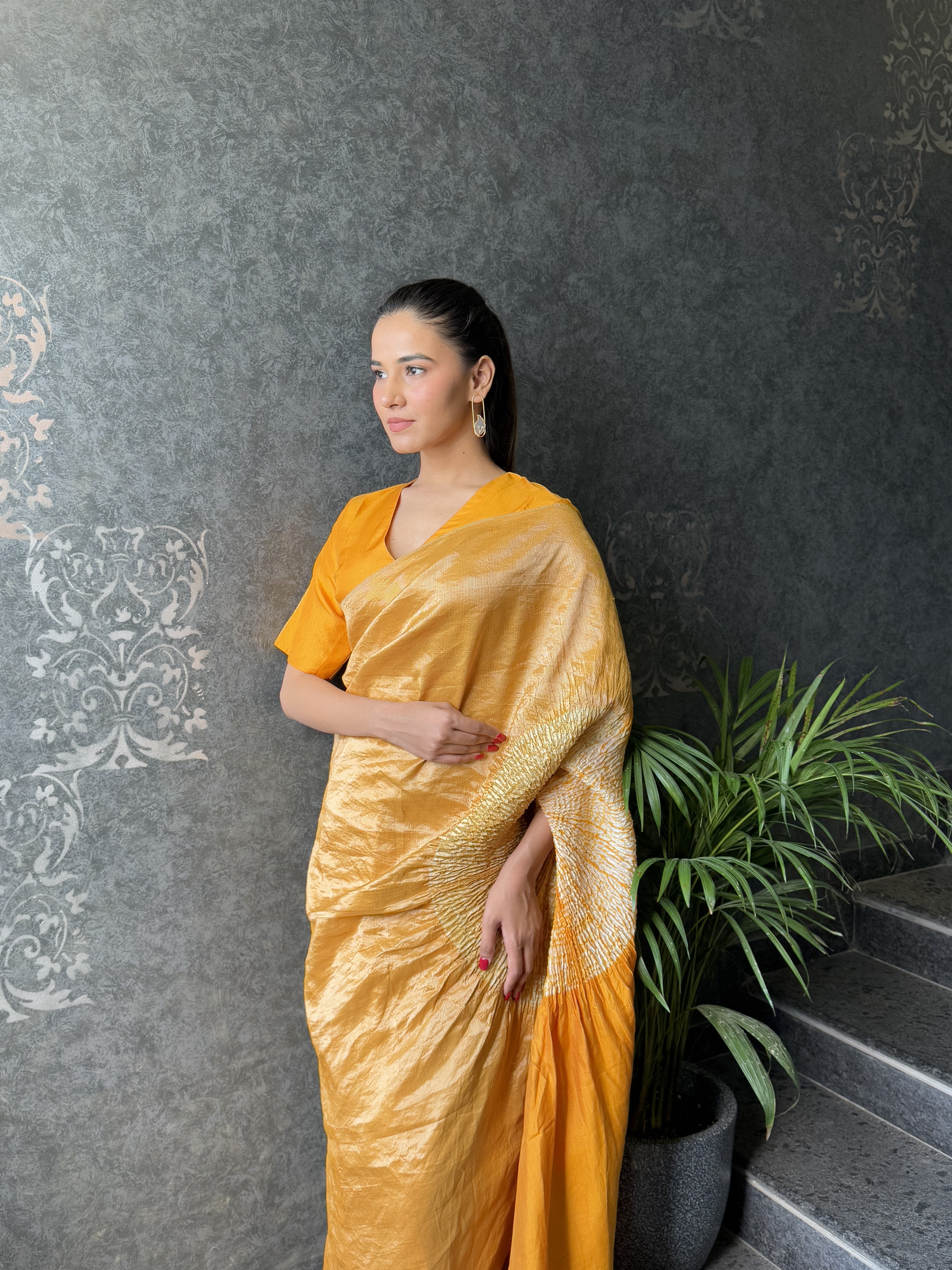 THE HANDSFREE SAREE - METALLIC YELLOW