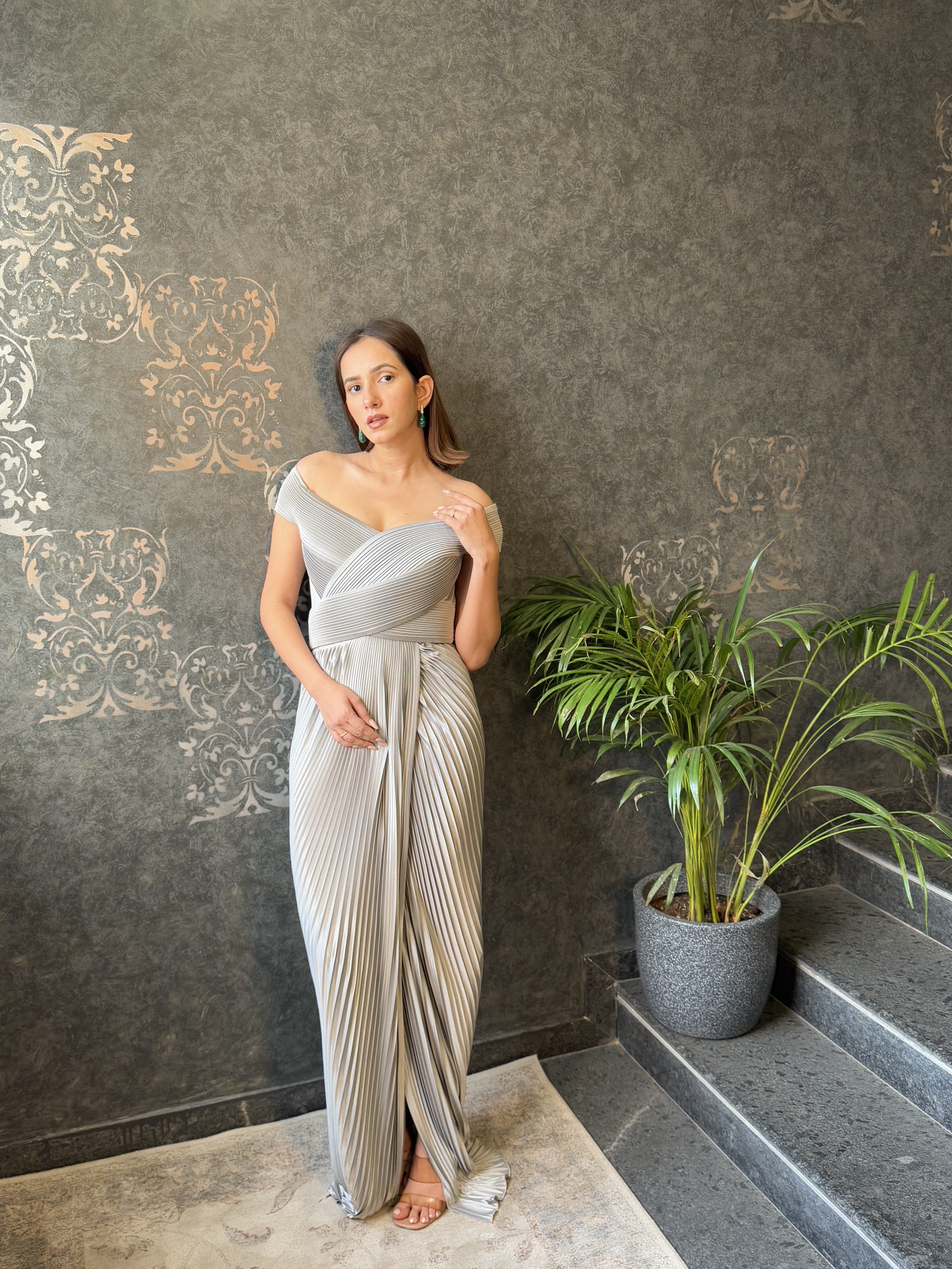 Mettalic Gret Structured Plisse' Gown